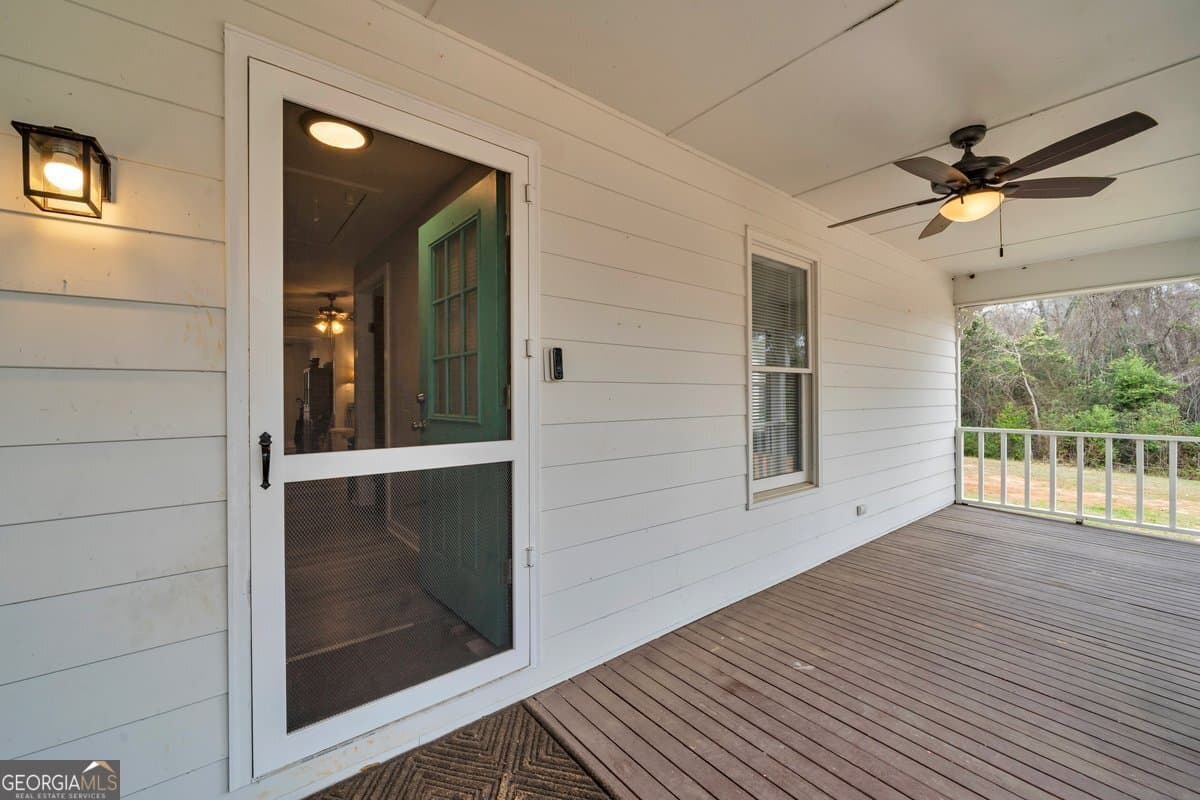3 bedroom, 2 bathroom, 1,176 sq ft single family residence for sale at 418 Flintside Drive, Cobb, GA 31735 — photo 5