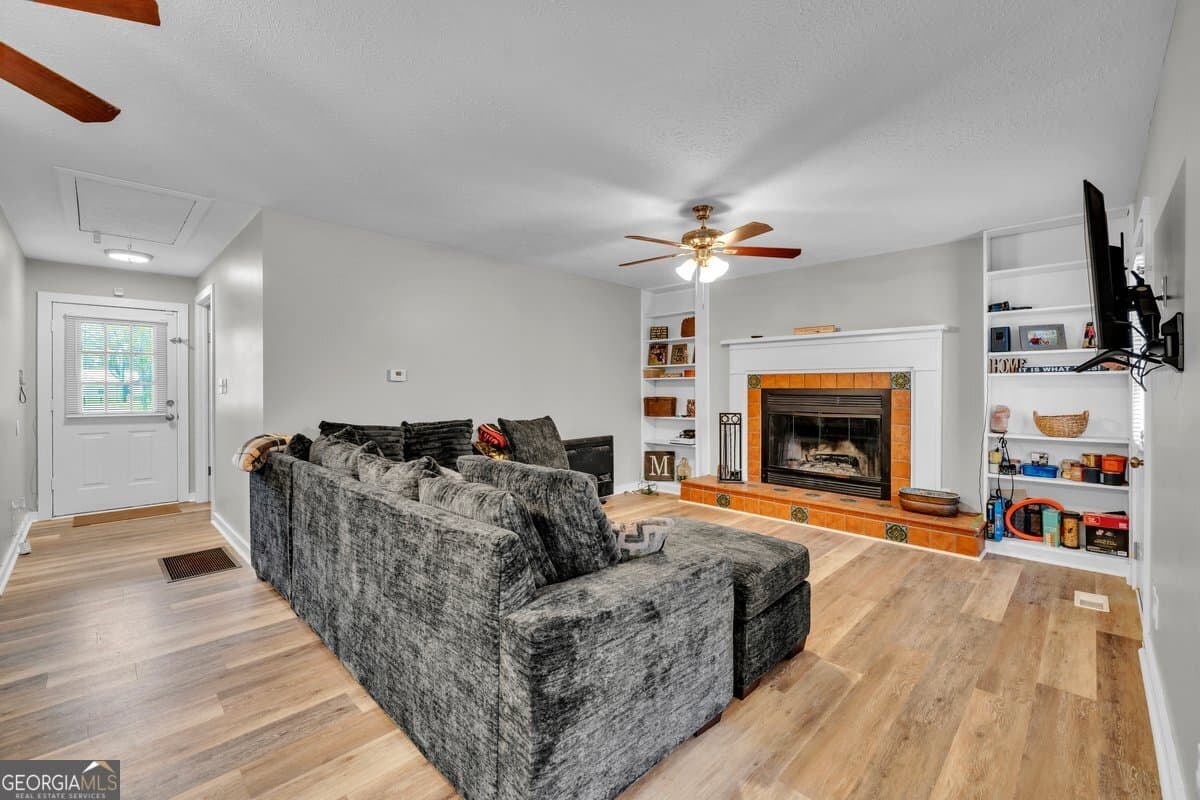 3 bedroom, 2 bathroom, 1,176 sq ft single family residence for sale at 418 Flintside Drive, Cobb, GA 31735 — photo 9