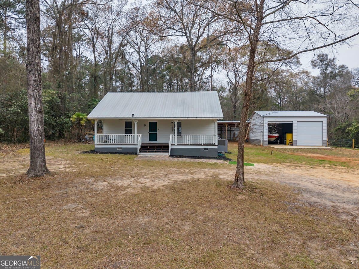 3 bedroom, 2 bathroom, 1,176 sq ft single family residence for sale at 418 Flintside Drive, Cobb, GA 31735 — photo 4