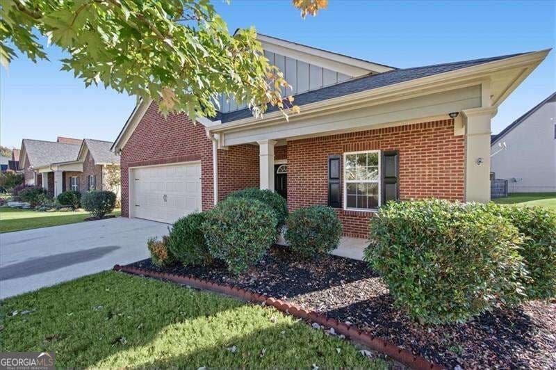 4 bedroom, 2 bathroom, 2,212 sq ft single family residence for sale at 19 Gilreath Trail, Cartersville, GA 30121 — photo 2
