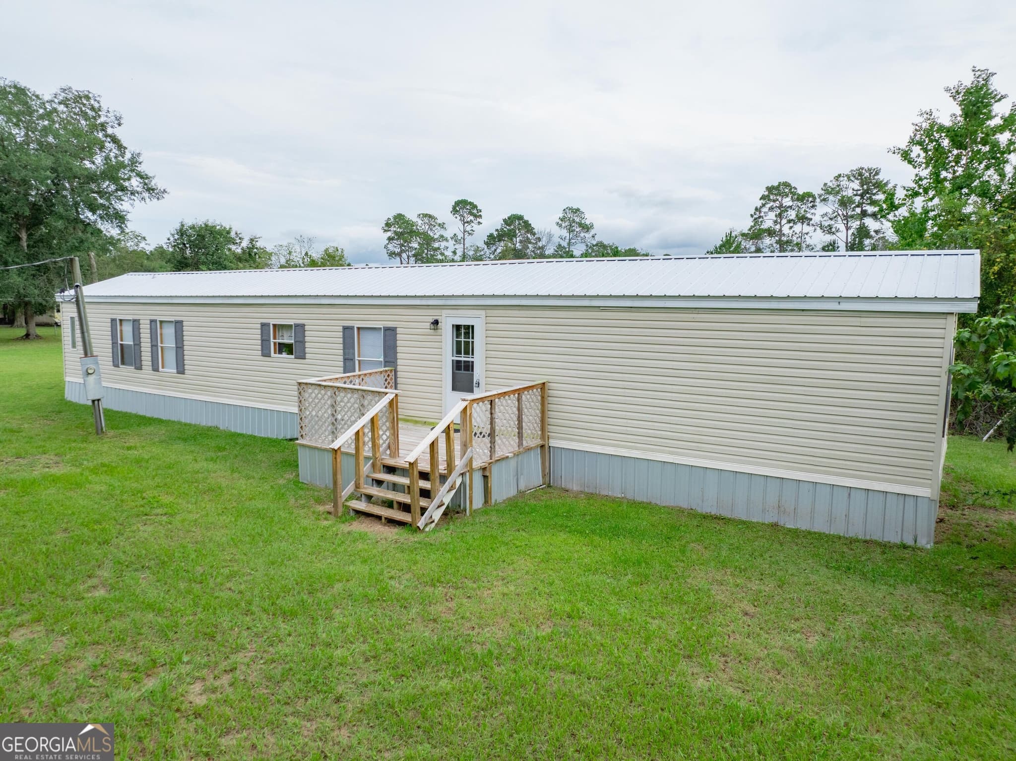3 bedroom, 2 bathroom, 1,170 sq ft manufactured home,single family residence for sale at 601 Walker Road, Waycross, GA 31501 — photo 2