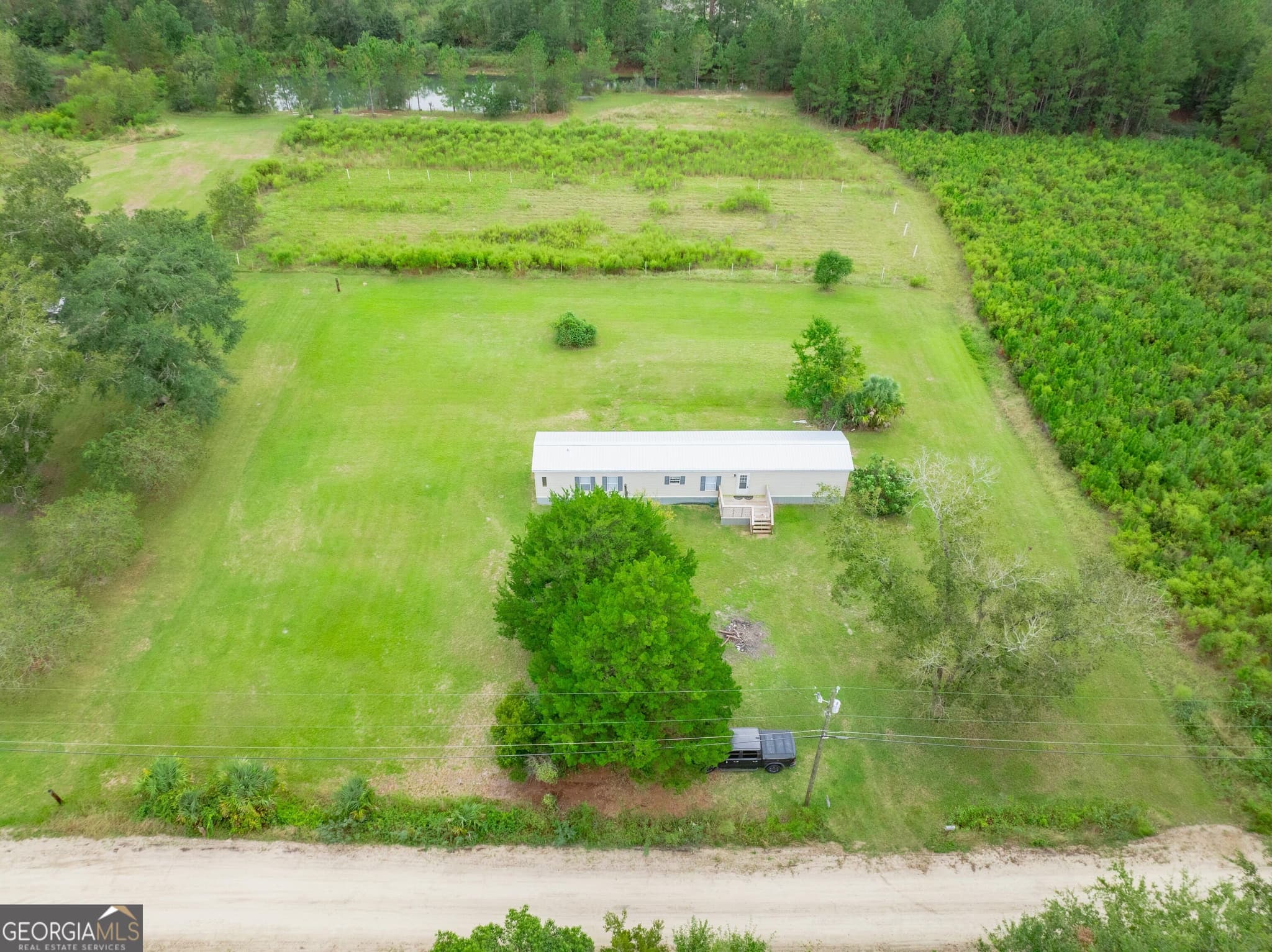 3 bedroom, 2 bathroom, 1,170 sq ft manufactured home,single family residence for sale at 601 Walker Road, Waycross, GA 31501 — photo 3