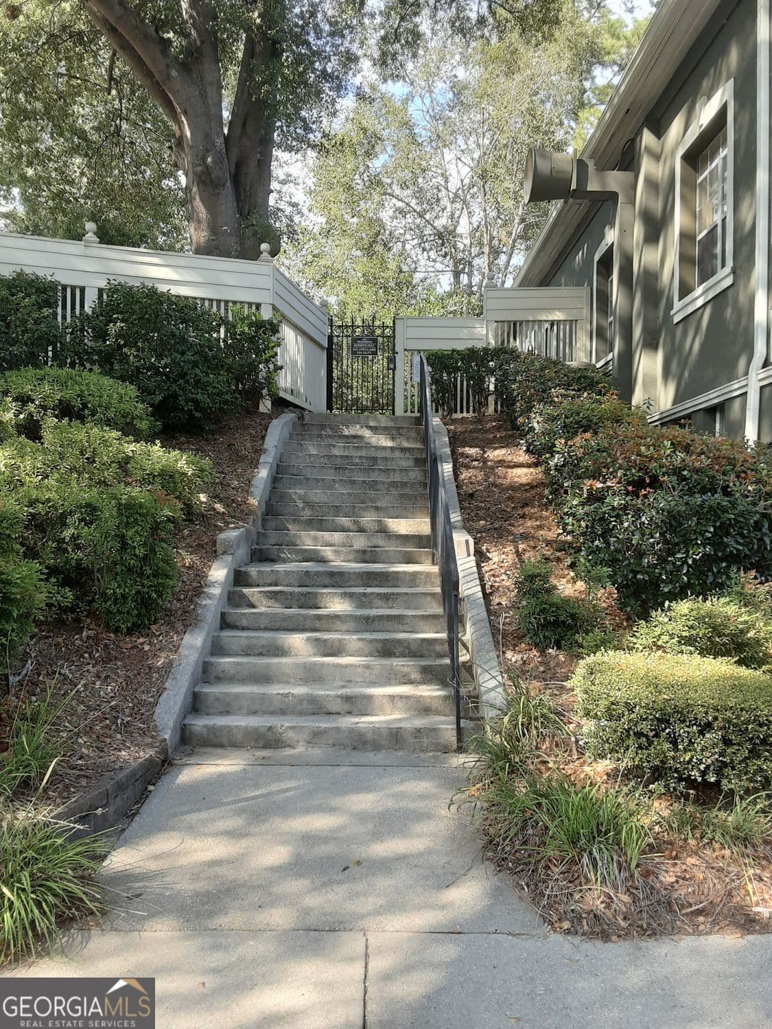 2 bedroom, 2.5 bathroom, 1,434 sq ft condominium for rent at 6900 Roswell Road O3, Sandy Springs, GA 30328 for $2,100 a month — photo 5