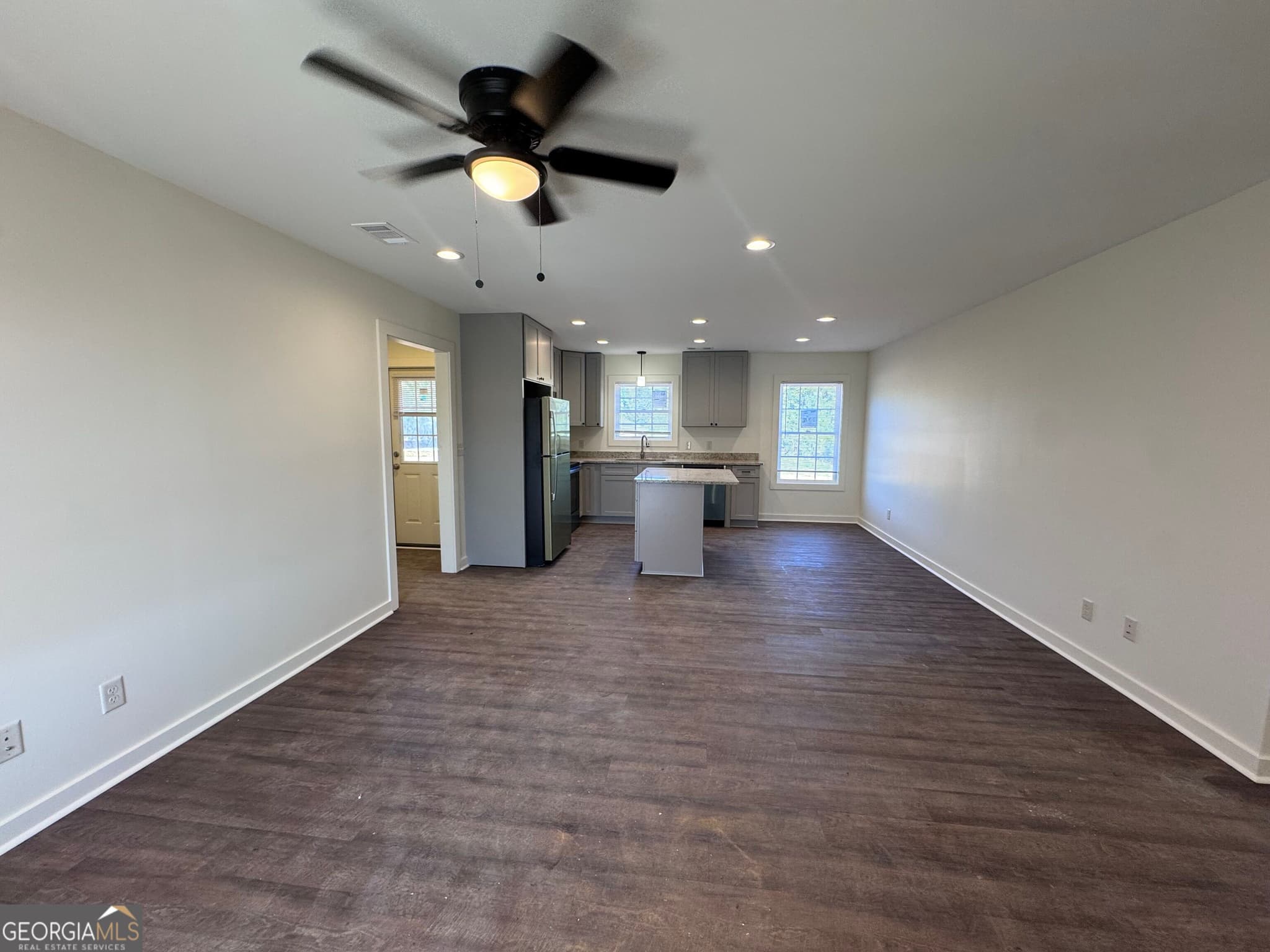 3 bedroom, 2 bathroom, 1,285 sq ft duplex for rent at 1302 Dean Lane B, Dublin, GA 31021 for $1,650 a month — photo 2