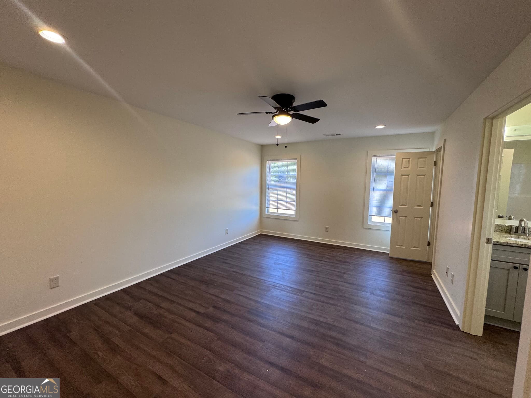 3 bedroom, 2 bathroom, 1,285 sq ft duplex for rent at 1302 Dean Lane B, Dublin, GA 31021 for $1,650 a month — photo 9