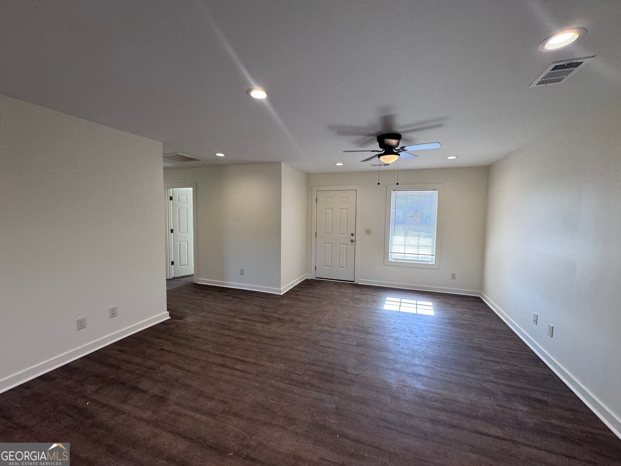 3 bedroom, 2 bathroom, 1,285 sq ft duplex for rent at 1302 Dean Lane B, Dublin, GA 31021 for $1,650 a month — photo 4