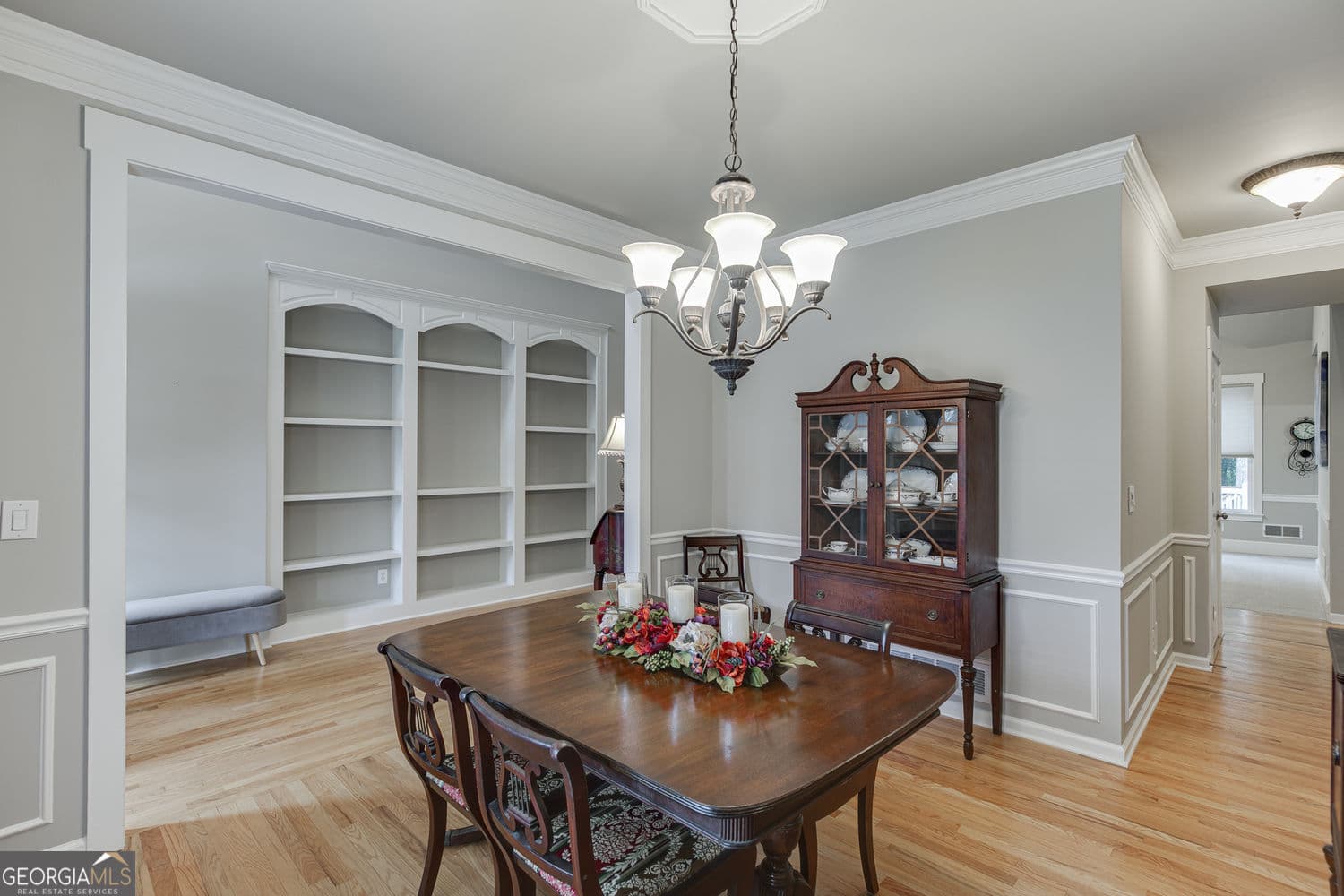 4 bedroom, 2.5 bathroom, 2,947 sq ft single family residence for sale at 5843 Peacock Lane, Hoschton, GA 30548 — photo 6