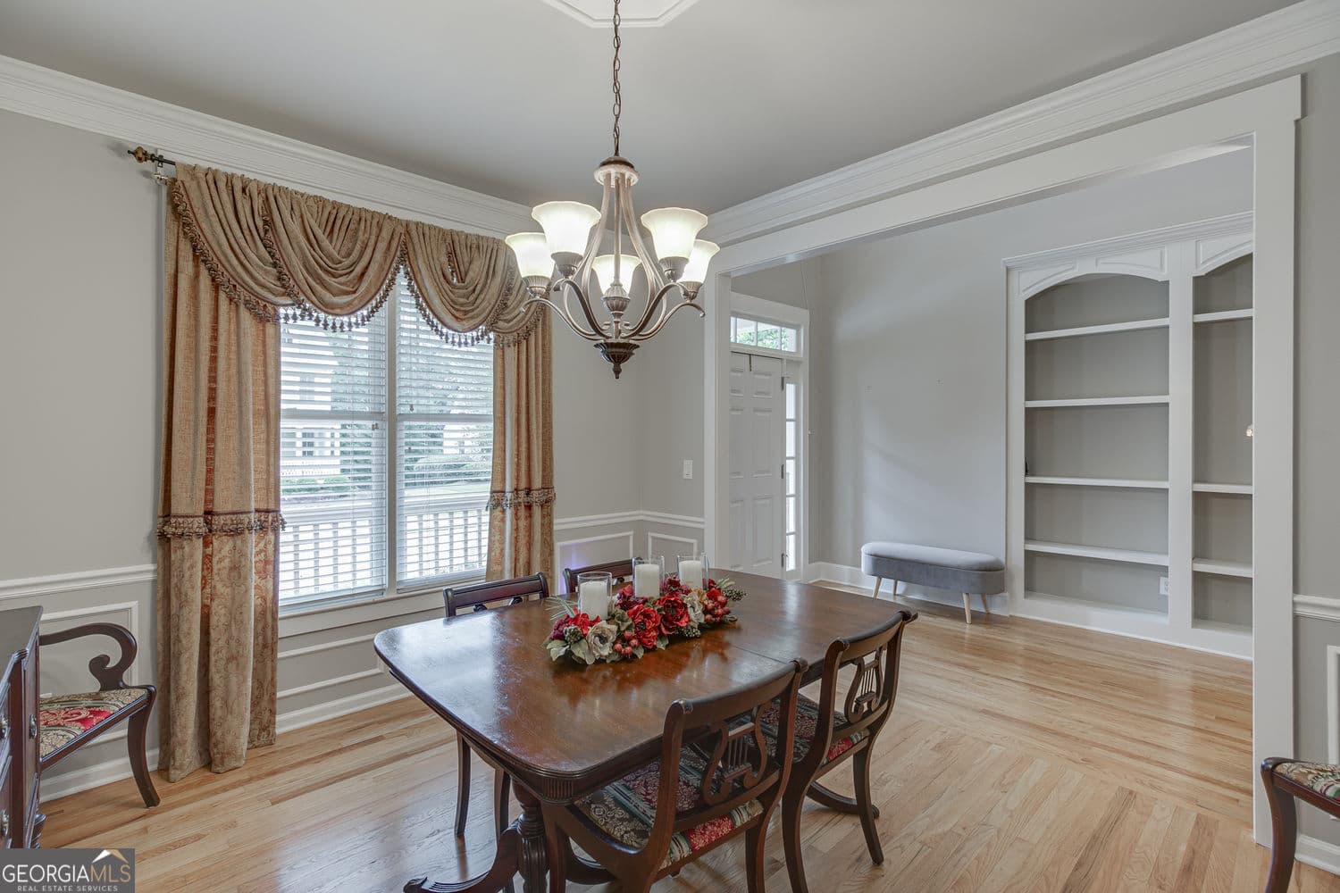4 bedroom, 2.5 bathroom, 2,947 sq ft single family residence for sale at 5843 Peacock Lane, Hoschton, GA 30548 — photo 5
