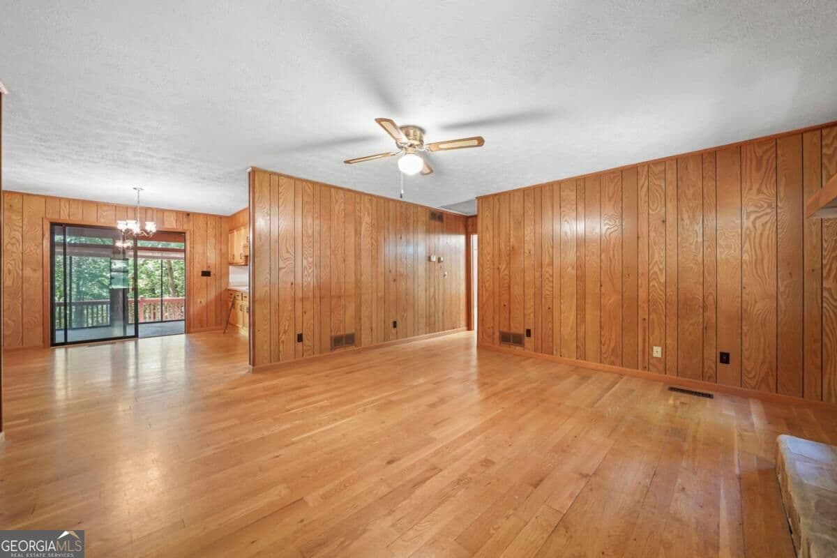 3 bedroom, 3 bathroom, 1,964 sq ft single family residence for sale at 509 Ponderosa Road, Ellijay, GA 30540 — photo 8