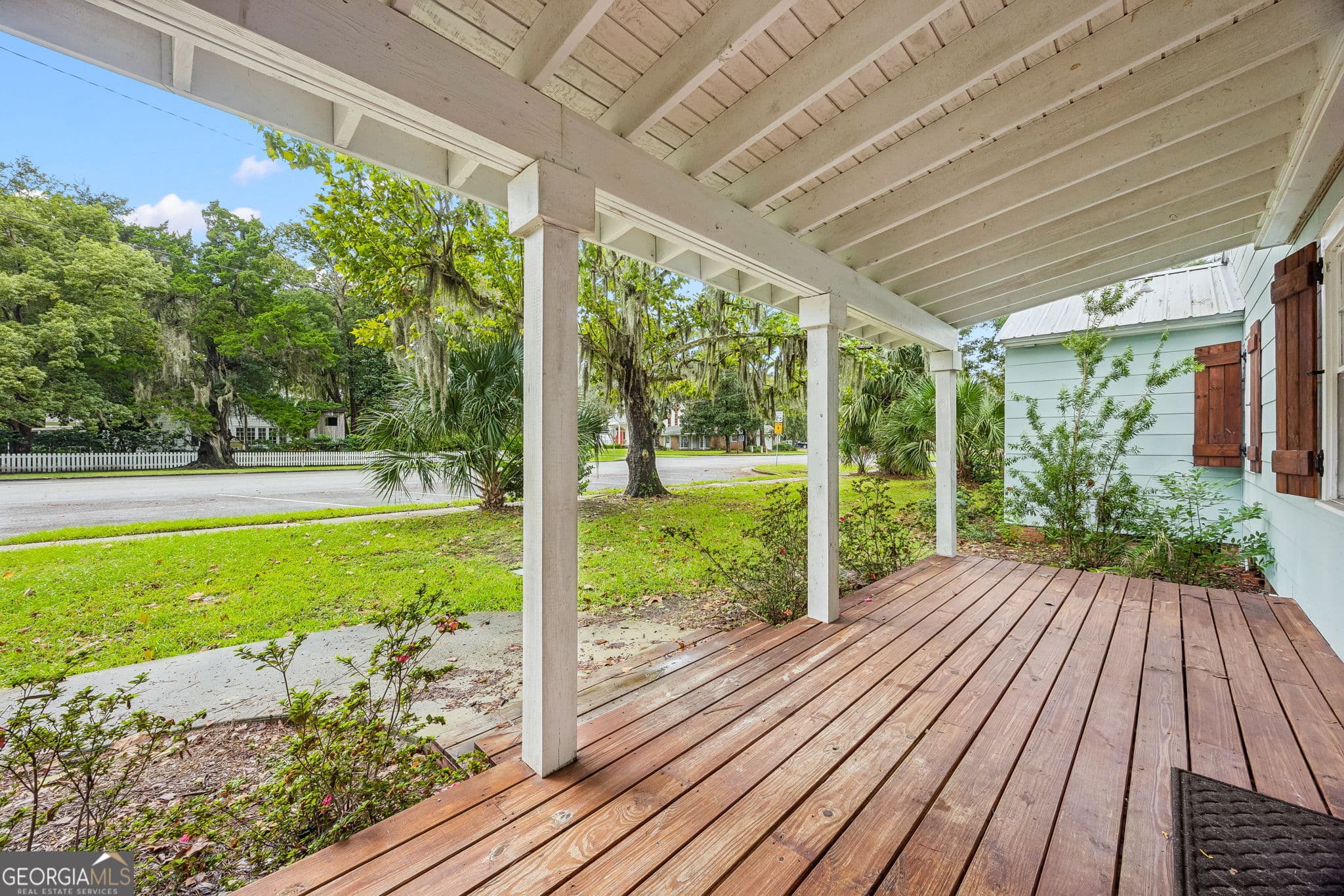 3 bedroom, 2 bathroom, 1,416 sq ft single family residence under contract at 104 W Conyers Street, St. Marys, GA 31558 — photo 7
