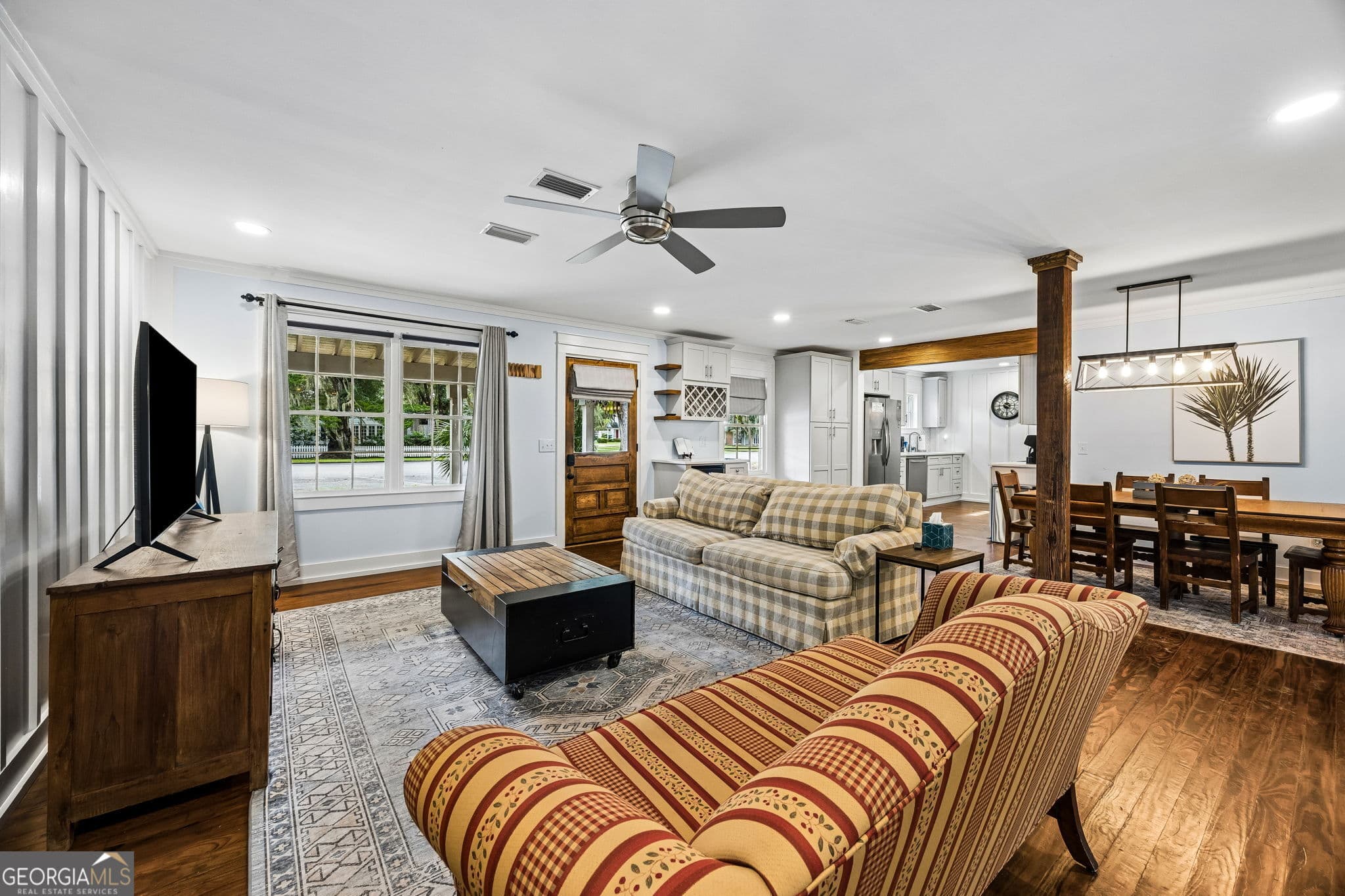3 bedroom, 2 bathroom, 1,416 sq ft single family residence under contract at 104 W Conyers Street, St. Marys, GA 31558 — photo 10