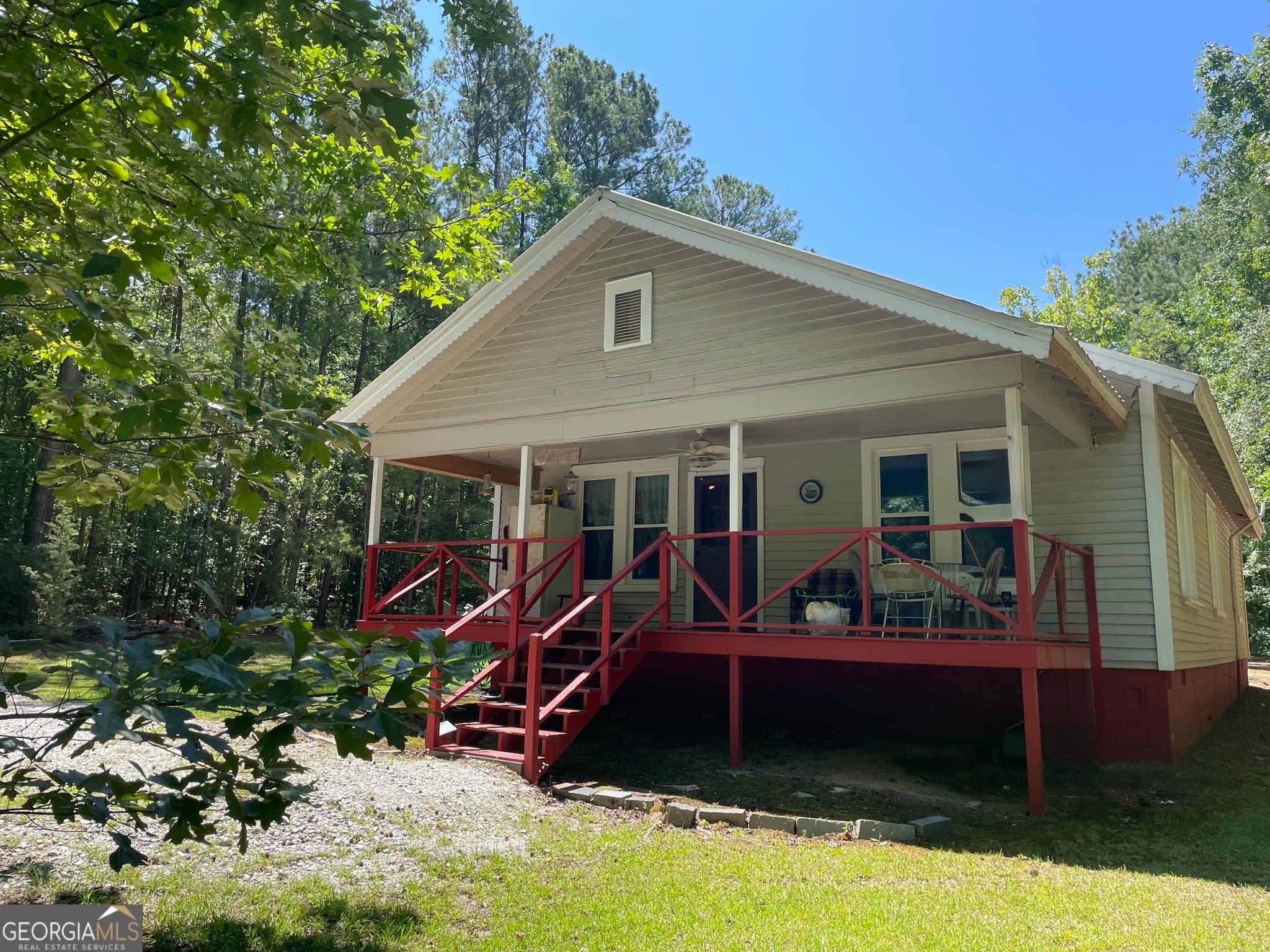 2 bedroom, 1 bathroom, 1,581 sq ft single family residence for sale at 1190 Shore Drive, Tignall, GA 30668 — photo 3