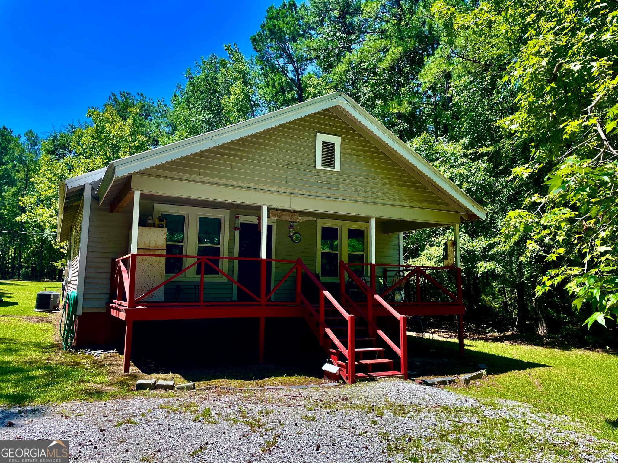 2 bedroom, 1 bathroom, 1,581 sq ft single family residence for sale at 1190 Shore Drive, Tignall, GA 30668 — photo 4