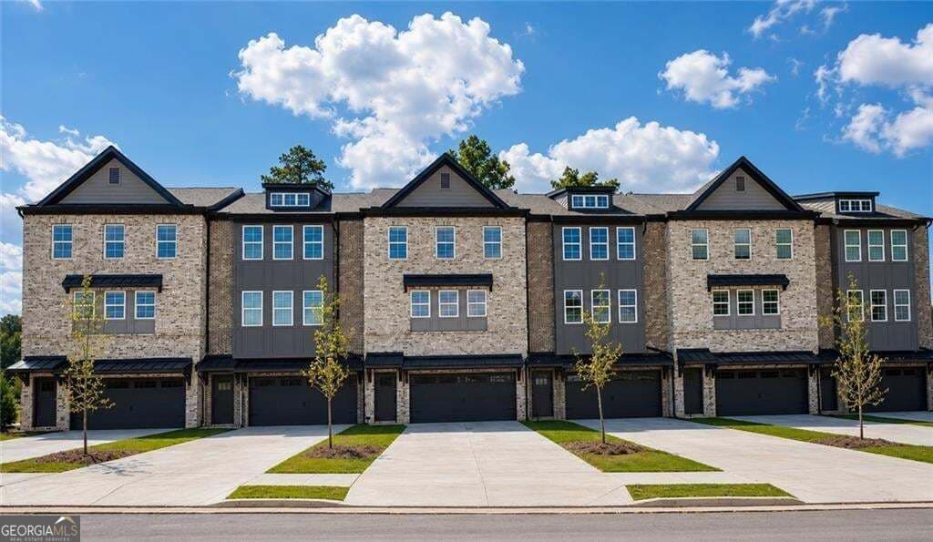 4 bedroom, 3.5 bathroom, 2,146 sq ft townhouse for sale at 1315 Shree Drive 42, Cumming, GA 30040