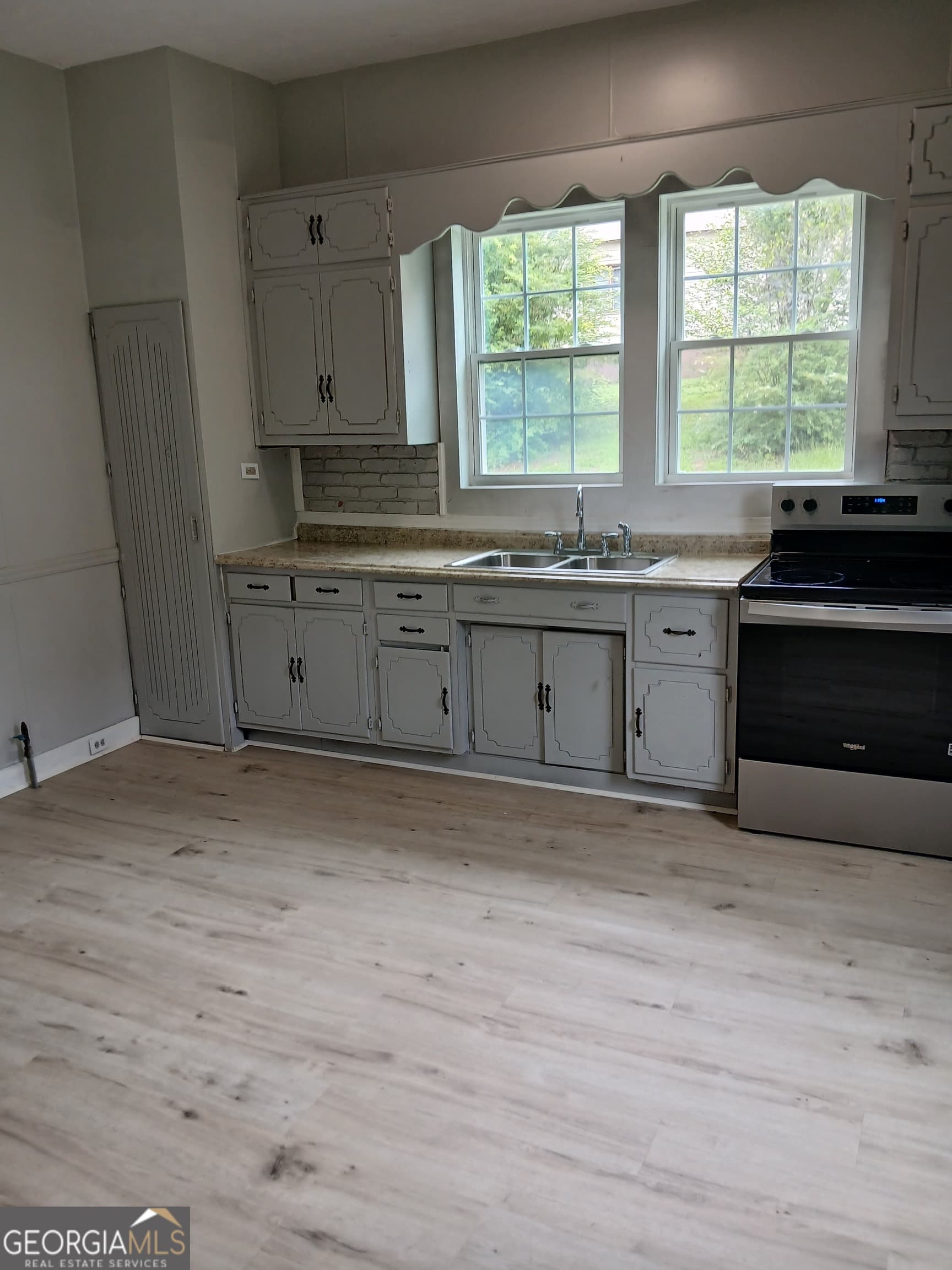 2 bedroom, 1 bathroom, 1,024 sq ft single family residence for sale at 709 Spring Street, Valley, AL 36854 — photo 4