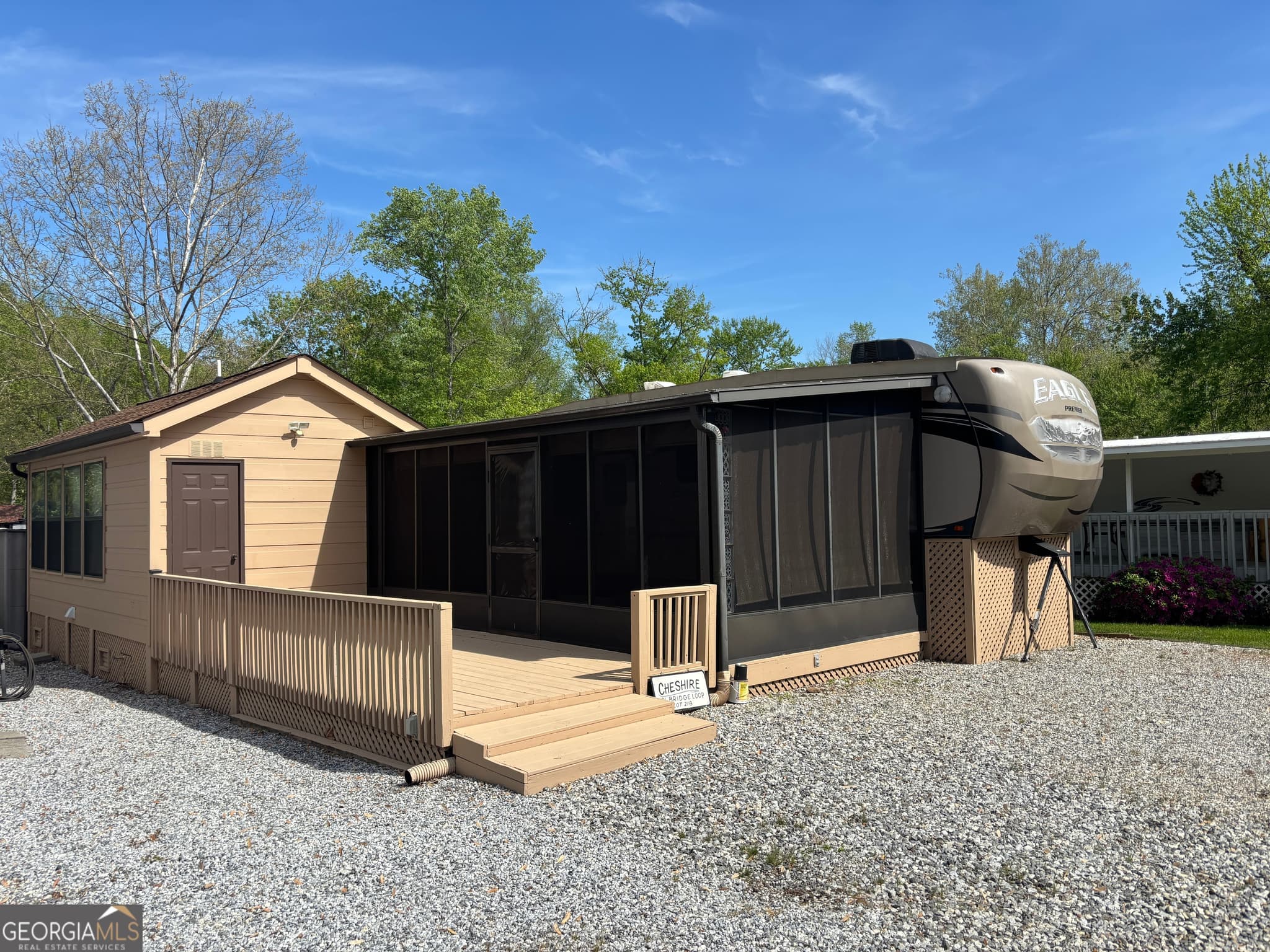 2 bedroom, 2 bathroom, 220 sq ft cabin,single family residence for sale at 101 Bridge Loop Drive, Cleveland, GA 30528 — photo 2
