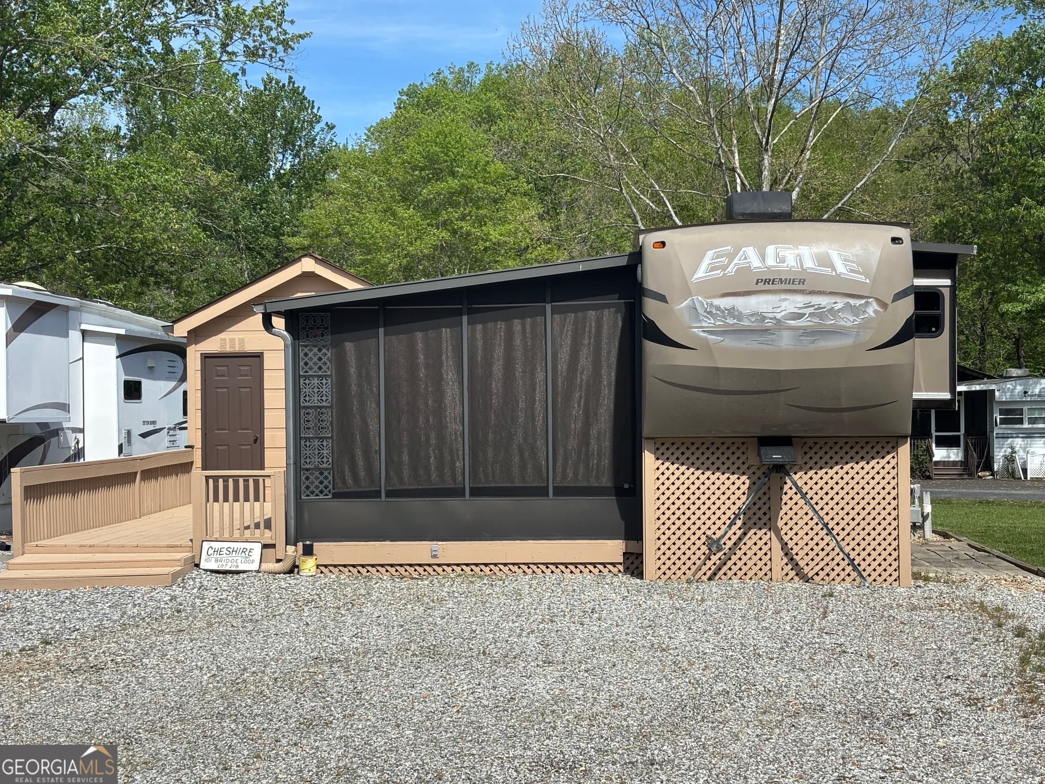2 bedroom, 2 bathroom, 220 sq ft cabin,single family residence for sale at 101 Bridge Loop Drive, Cleveland, GA 30528 — photo 4