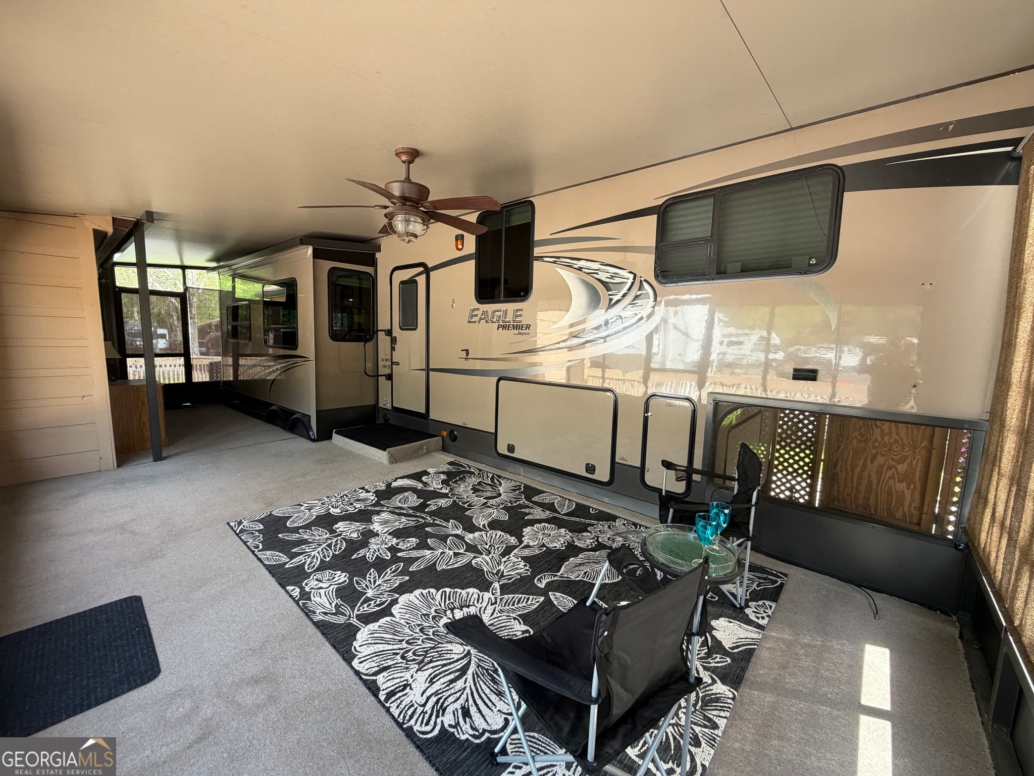 2 bedroom, 2 bathroom, 220 sq ft cabin,single family residence for sale at 101 Bridge Loop Drive, Cleveland, GA 30528 — photo 8