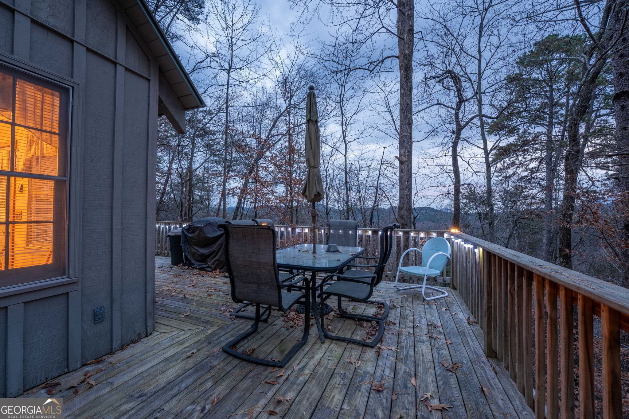 2 bedroom, 2 bathroom, 1,120 sq ft cabin,single family residence for sale at 220 McConnell Court, Helen, GA 30545 — photo 7
