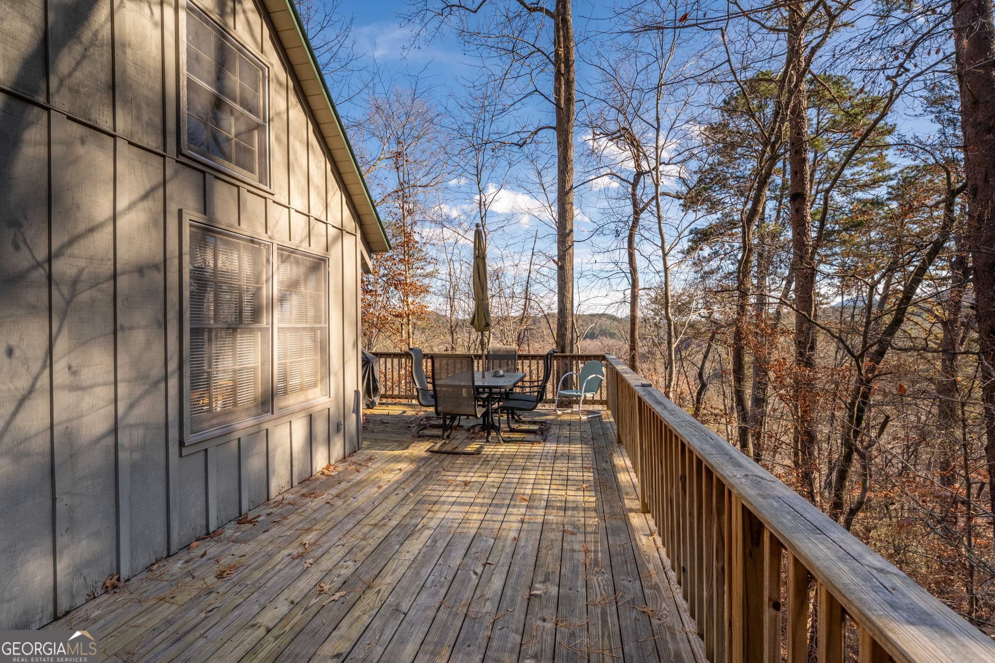 2 bedroom, 2 bathroom, 1,120 sq ft cabin,single family residence for sale at 220 McConnell Court, Helen, GA 30545 — photo 3