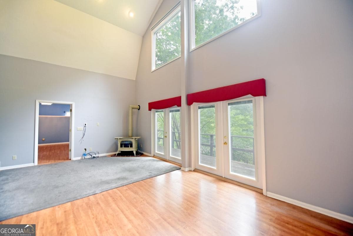 3 bedroom, 3 bathroom, 2,556 sq ft cabin,single family residence for sale at 19 Pine Ridge Terrace, Blairsville, GA 30512 — photo 4