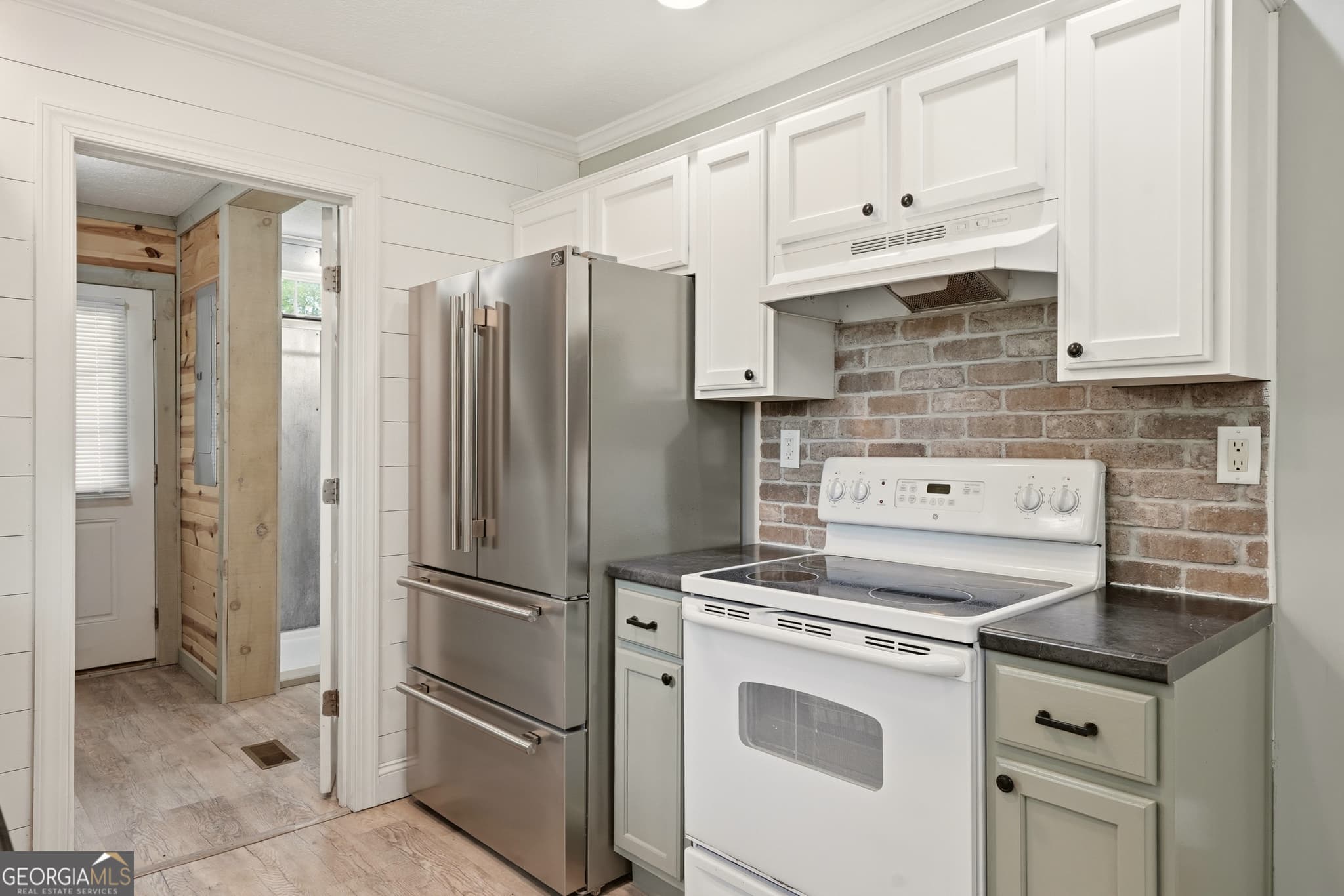 1 bedroom, 2 bathroom, 1,056 sq ft single family residence for sale at 5457 Willow Springs Road, Young Harris, GA 30582 — photo 9