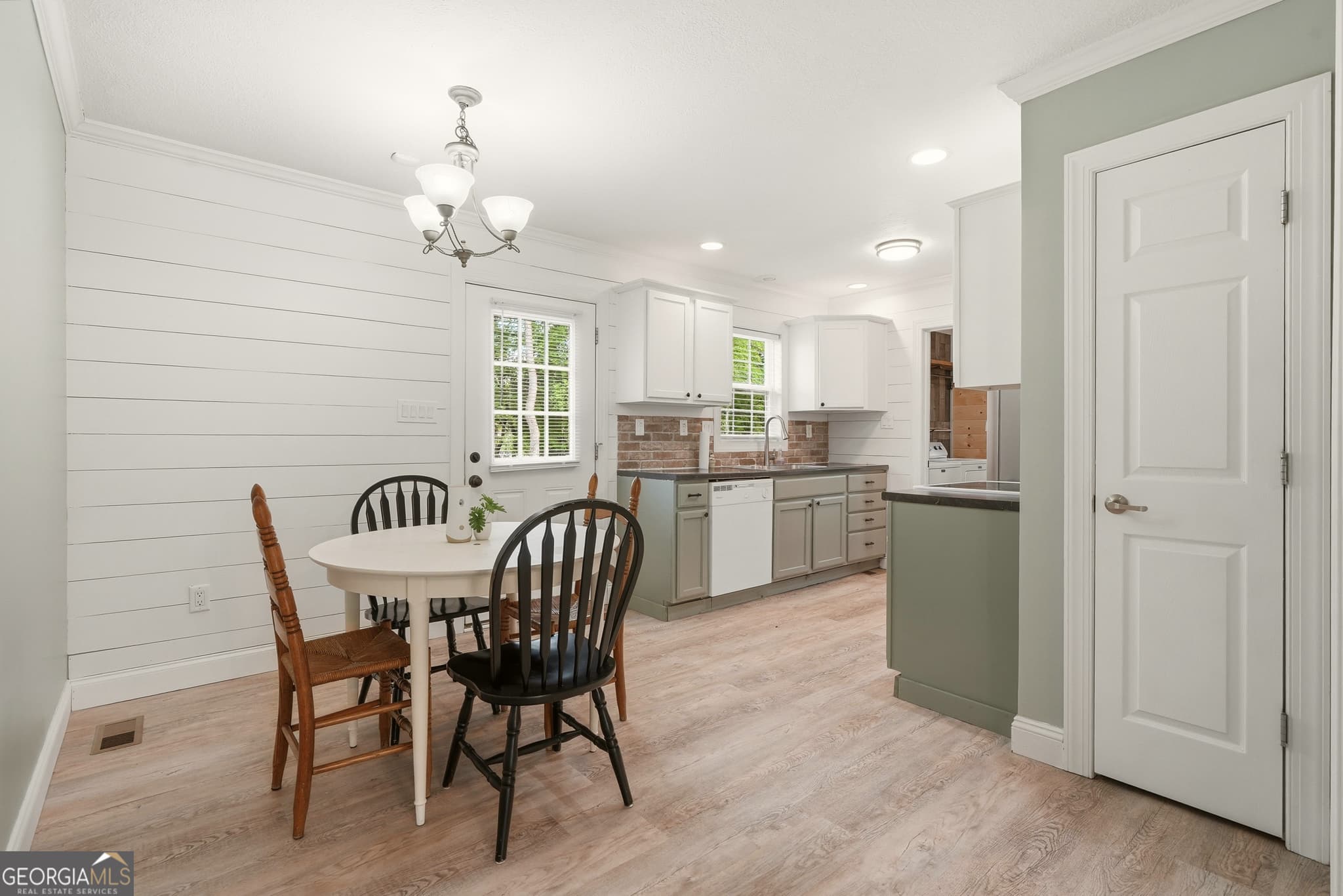 1 bedroom, 2 bathroom, 1,056 sq ft single family residence for sale at 5457 Willow Springs Road, Young Harris, GA 30582 — photo 10