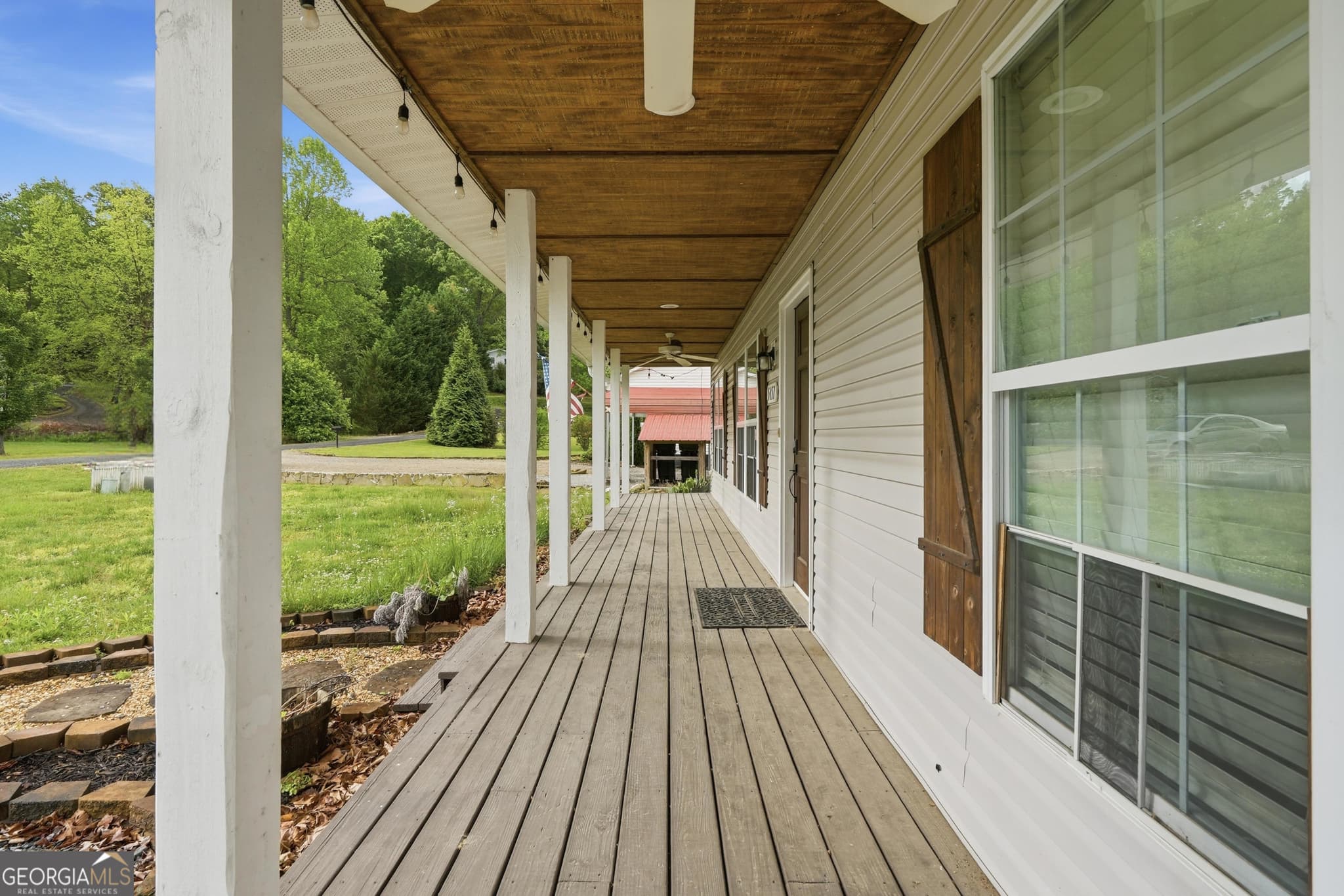 1 bedroom, 2 bathroom, 1,056 sq ft single family residence for sale at 5457 Willow Springs Road, Young Harris, GA 30582 — photo 4