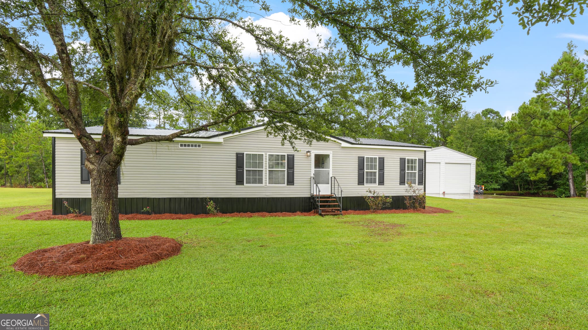 3 bedroom, 2 bathroom, 2,016 sq ft manufactured home,mobile home sold at 1234 Hg Miles Drive, Townsend, GA 31331