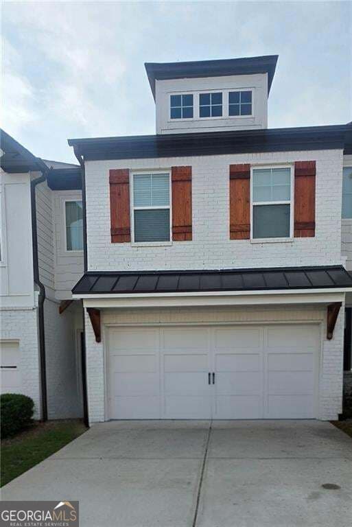 3 bedroom, 2.5 bathroom, 1,818 sq ft townhouse for sale at 79 Auburn Valley Way, Auburn, GA 30011 — photo 1 of 17