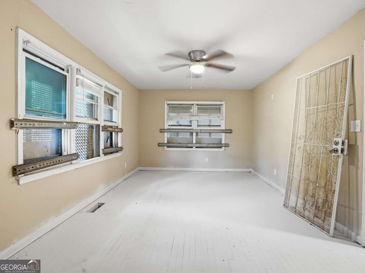 3 bedroom, 2 bathroom, 1,174 sq ft single family residence for sale at 1603 Hollyhock Terrace, Decatur, GA 30032 — photo 4