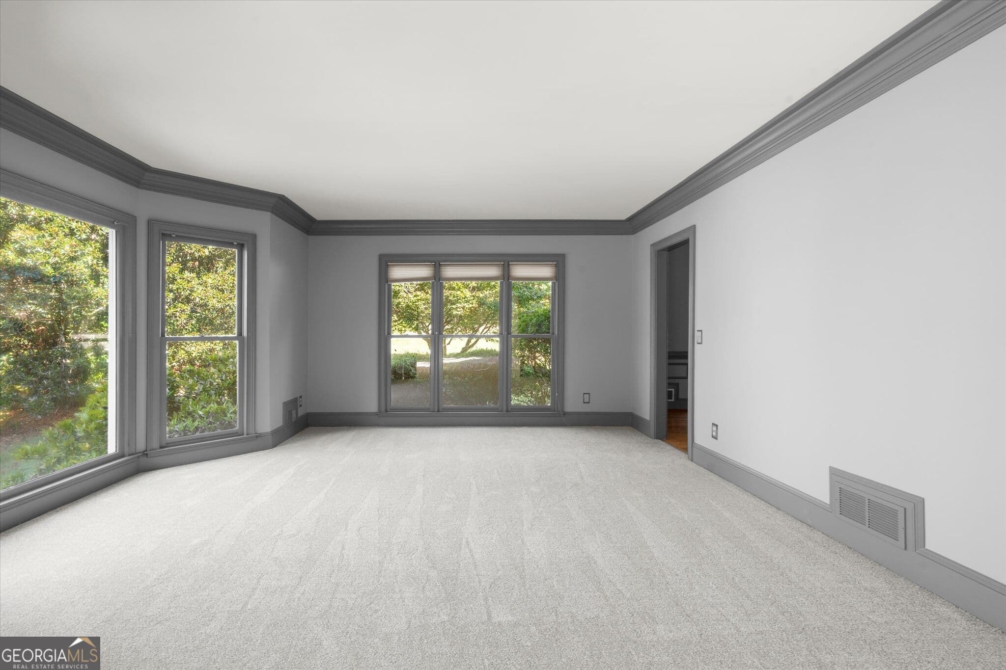 5 bedroom, 4 bathroom, 5,448 sq ft single family residence for sale at 3520 Lester Court, Lilburn, GA 30047 — photo 8