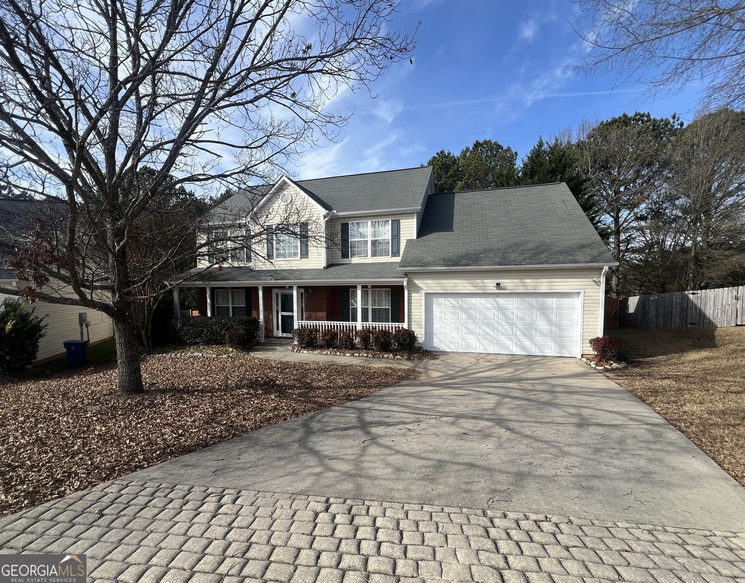 5 bedroom, 3 bathroom, 2,672 sq ft single family residence for rent at 2209 Swan Lake Court, Grayson, GA 30017 for $2,095 a month — photo 1 of 1