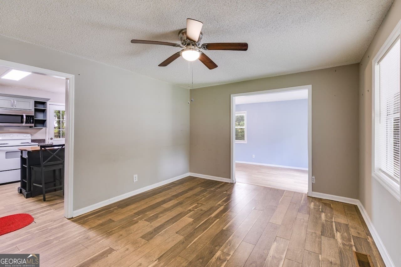 3 bedroom, 1.5 bathroom, 1,752 sq ft single family residence for sale at 2961 W HWY 166, Carrollton, GA 30117 — photo 6