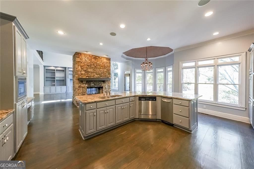 5 bedroom, 6.5 bathroom, 8,103 sq ft single family residence for rent at 2747 Lockerly Lane, Duluth, GA 30097 for $6,000 a month — photo 10