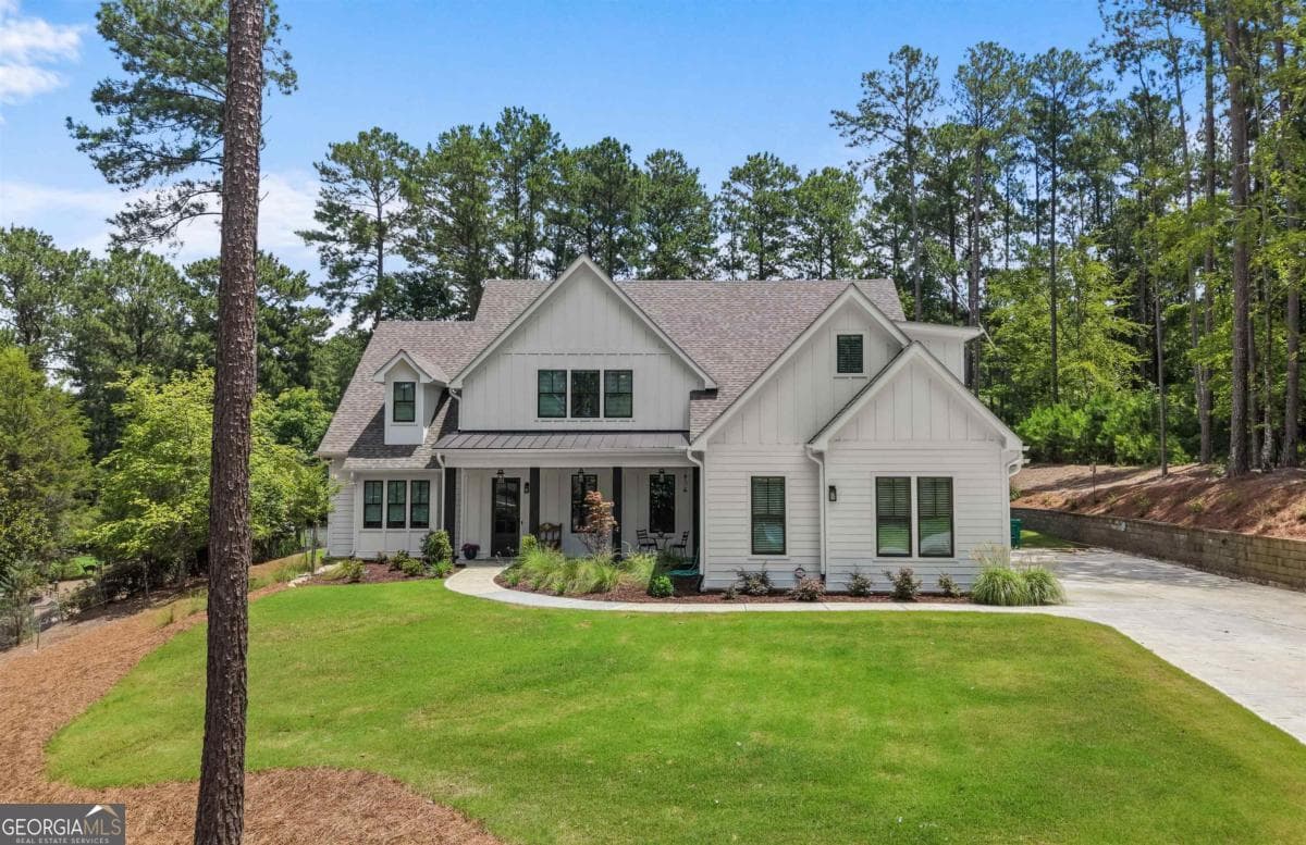 5 bedroom, 4 bathroom, 3,729 sq ft single family residence for sale at 2300 Club Drive, Greensboro, GA 30642