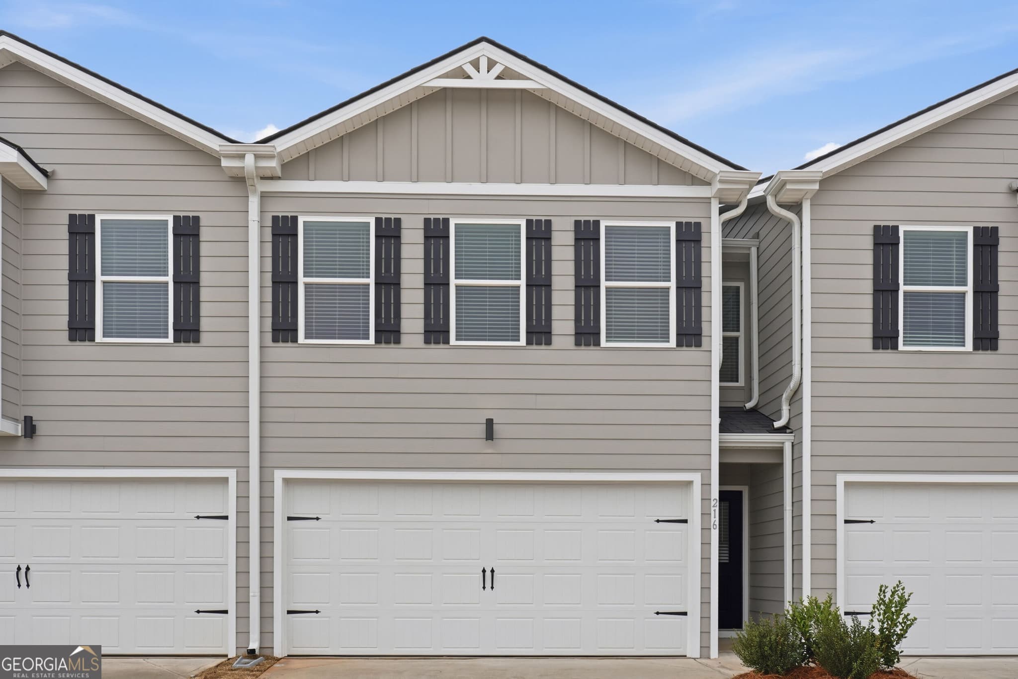 3 bedroom, 2.5 bathroom, 1,579 sq ft townhouse for sale at 232 Norchester Avenue, Hogansville, GA 30230 — photo 2