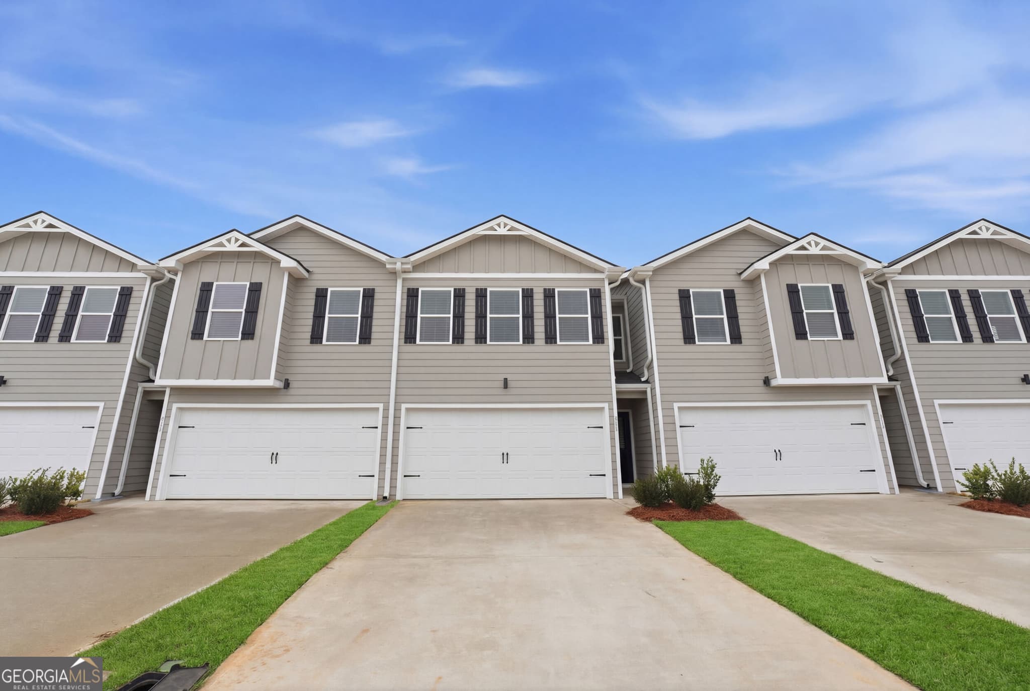 3 bedroom, 2.5 bathroom, 1,579 sq ft townhouse for sale at 232 Norchester Avenue, Hogansville, GA 30230 — photo 3