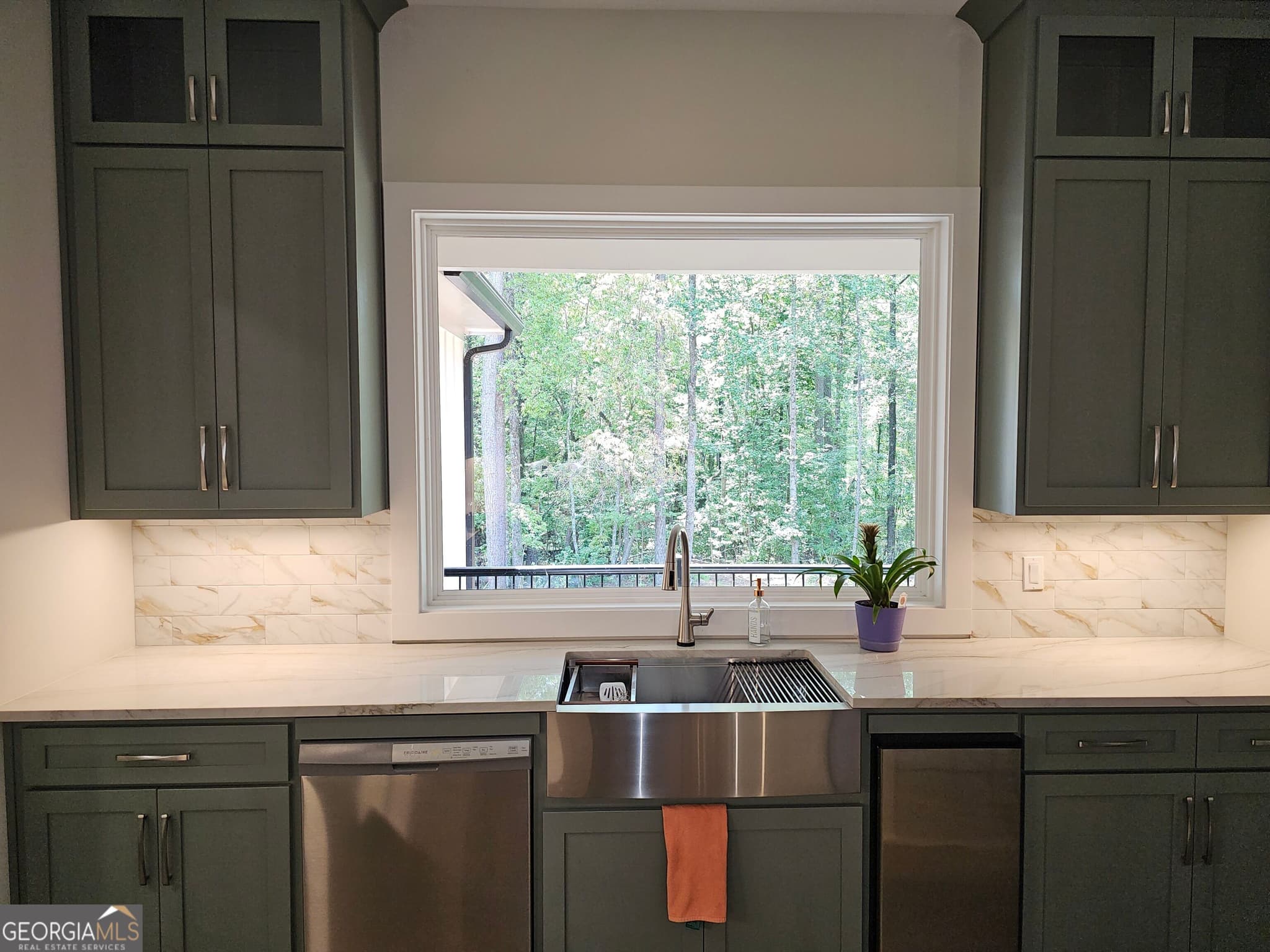 4 bedroom, 3.5 bathroom, 3,497 sq ft single family residence for rent at 10490 Rivertown Road, Chattahoochee Hills, GA 30213 for $4,500 a month — photo 8