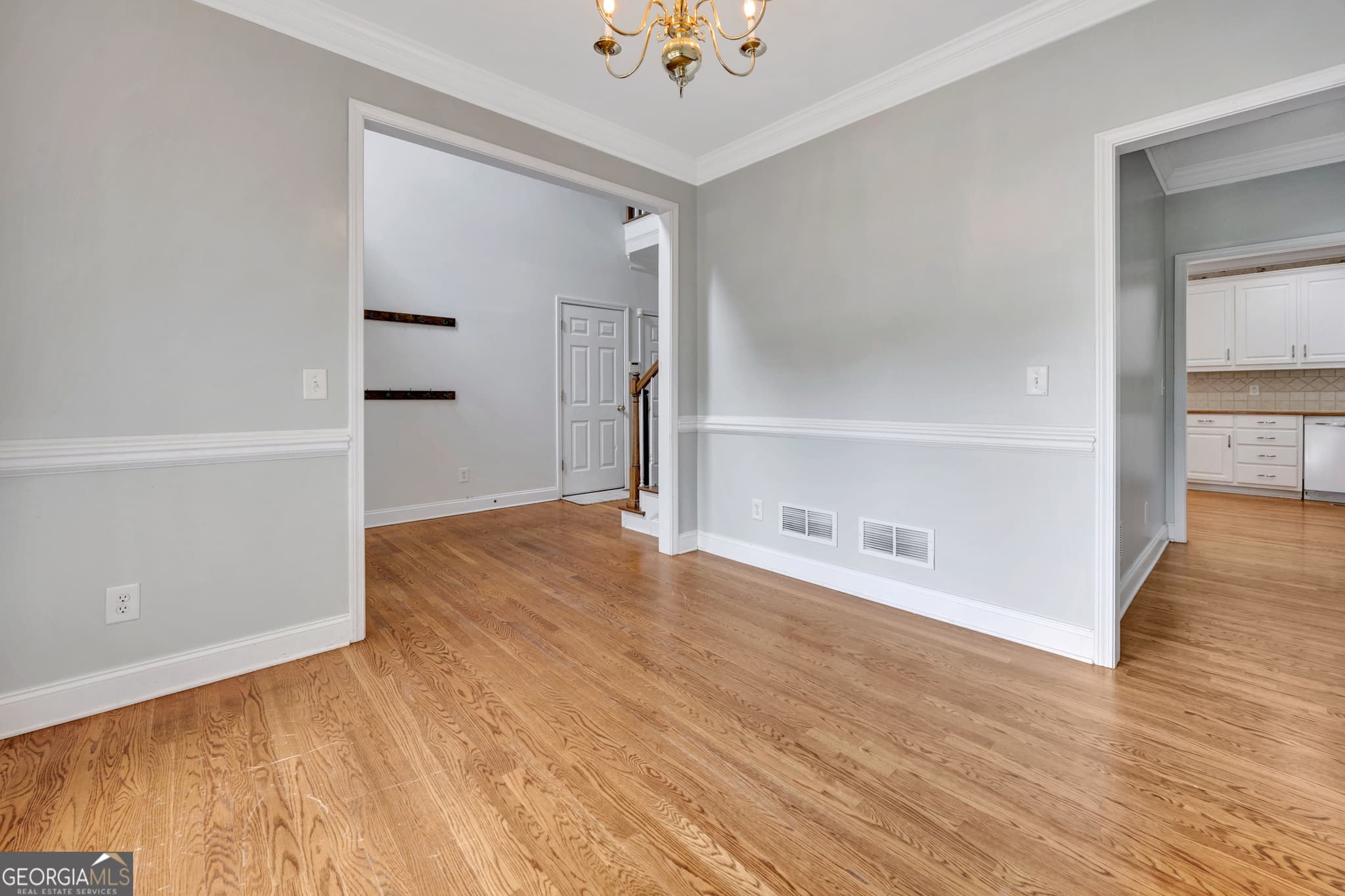 5 bedroom, 3.5 bathroom, 2,582 sq ft single family residence for sale at 1812 Cotton Lane, Loganville, GA 30052 — photo 6