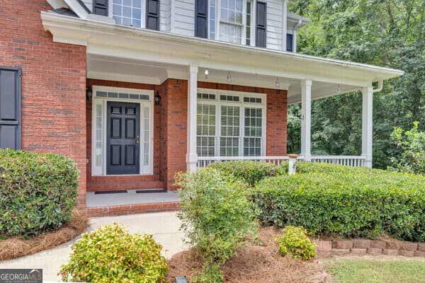 5 bedroom, 3.5 bathroom, 2,582 sq ft single family residence for sale at 1812 Cotton Lane, Loganville, GA 30052 — photo 3