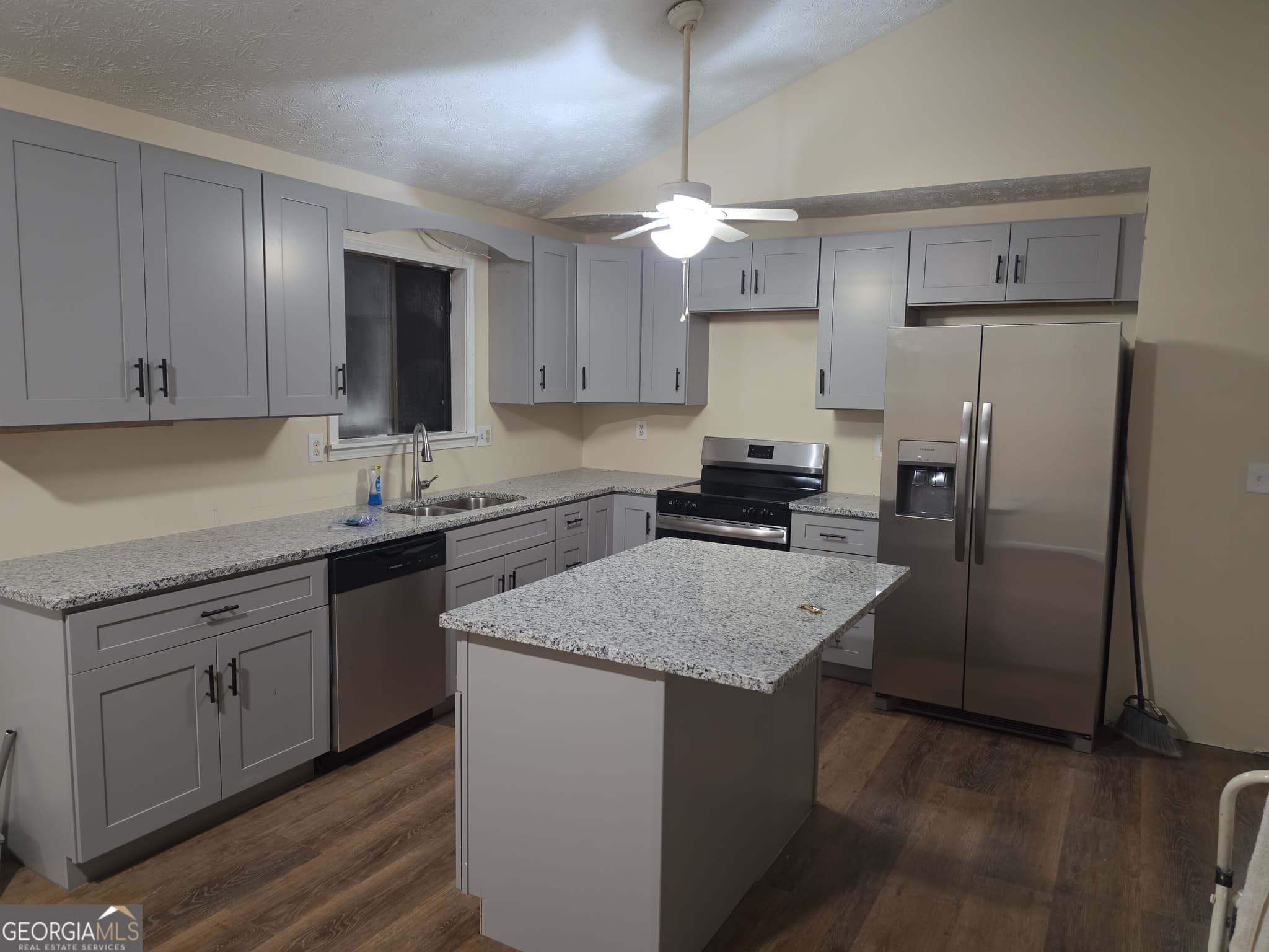 3 bedroom, 2 bathroom, 1,290 sq ft single family residence for rent at 3567 Homeward Trail, Ellenwood, GA 30294 for $2,000 a month — photo 5