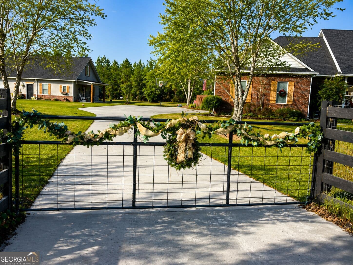 4 bedroom, 3.5 bathroom, 2,541 sq ft single family residence under contract at 90 Crosby Lane, Homerville, GA 31634 — photo 4