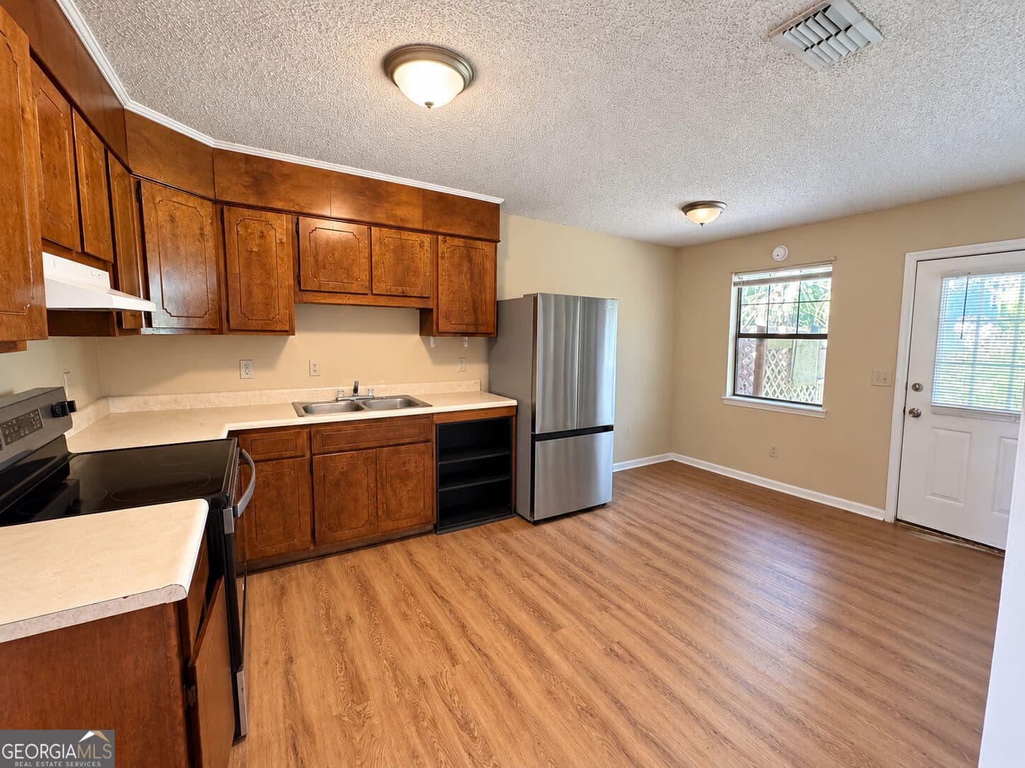 3 bedroom, 2 bathroom, 1,152 sq ft duplex for rent at 100 Clarks Bluff Road, Kingsland, GA 31548 for $1,550 a month — photo 4