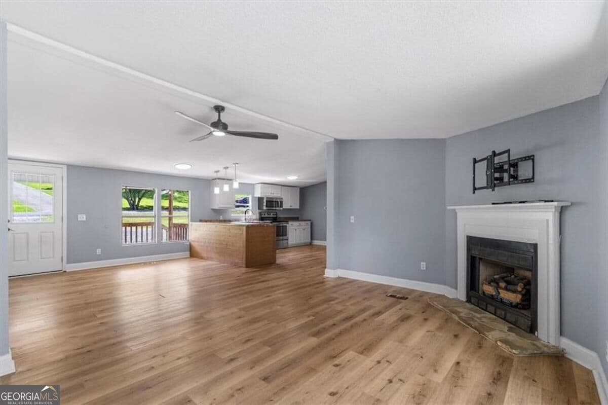 3 bedroom, 2 bathroom, 1,344 sq ft manufactured home,single family residence for sale at 109 Webb Drive, Calhoun, GA 30701 — photo 7