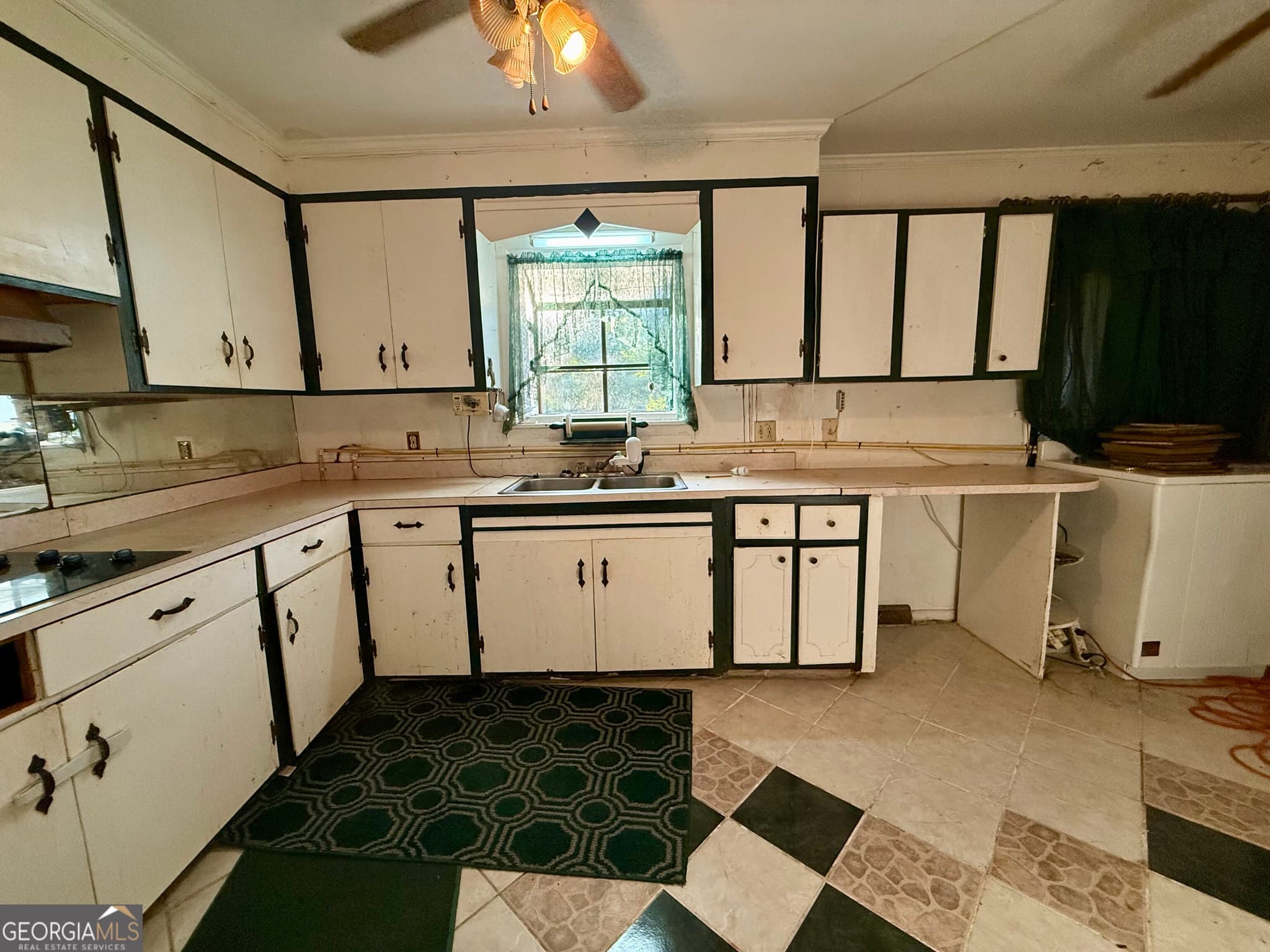3 bedroom, 2 bathroom, 2,782 sq ft single family residence for sale at 910 W Ogeechee Street, Sylvania, GA 30467 — photo 6