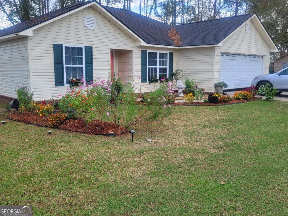 3 bedroom, 2 bathroom, 1,328 sq ft single family residence sold at 182 Mccall Avenue, Reidsville, GA 30453