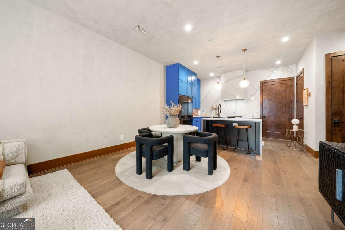 3 bedroom, 2.5 bathroom, 1,806 sq ft townhouse for sale at 360 Heatherden Avenue, Fayetteville, GA 30214 — photo 10