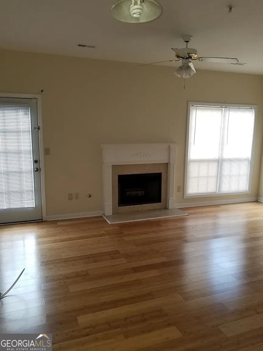 3 bedroom, 2.5 bathroom, 1,418 sq ft townhouse for sale at 7089 Biltmore Trace, Lithonia, GA 30038 — photo 10