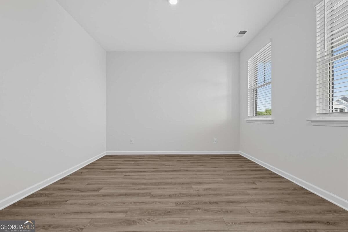 5 bedroom, 4.5 bathroom single family residence for sale at 3874 Breton Cove, Bethlehem, GA 30620 — photo 5